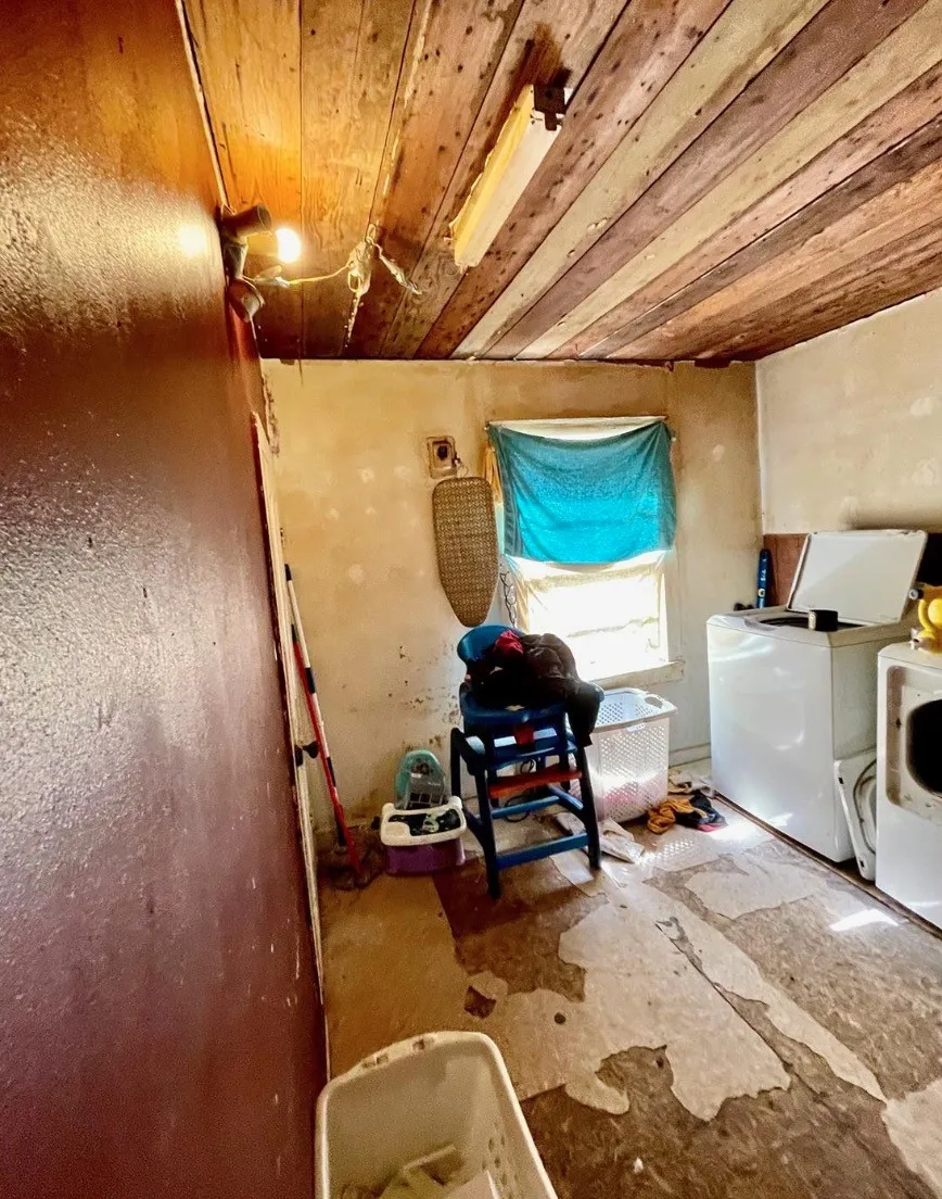 Single Family Residence For Sale in Hill County , 514 W Roosevelt Avenue, Whitney, Texas 76692, 3 Bedrooms, 1 Bathroom, Garage spaces, 1,470 Sqft, built in 0, Price $180,000, mls#21283458, Real Estate Agent in Whitney, Homes For Sale in Hill county, Homes For Sale in Whitney, Realtor in Whitney Texas, Real Estate Brokerage Independent Realty Texas, Luminita Cordes Realtor