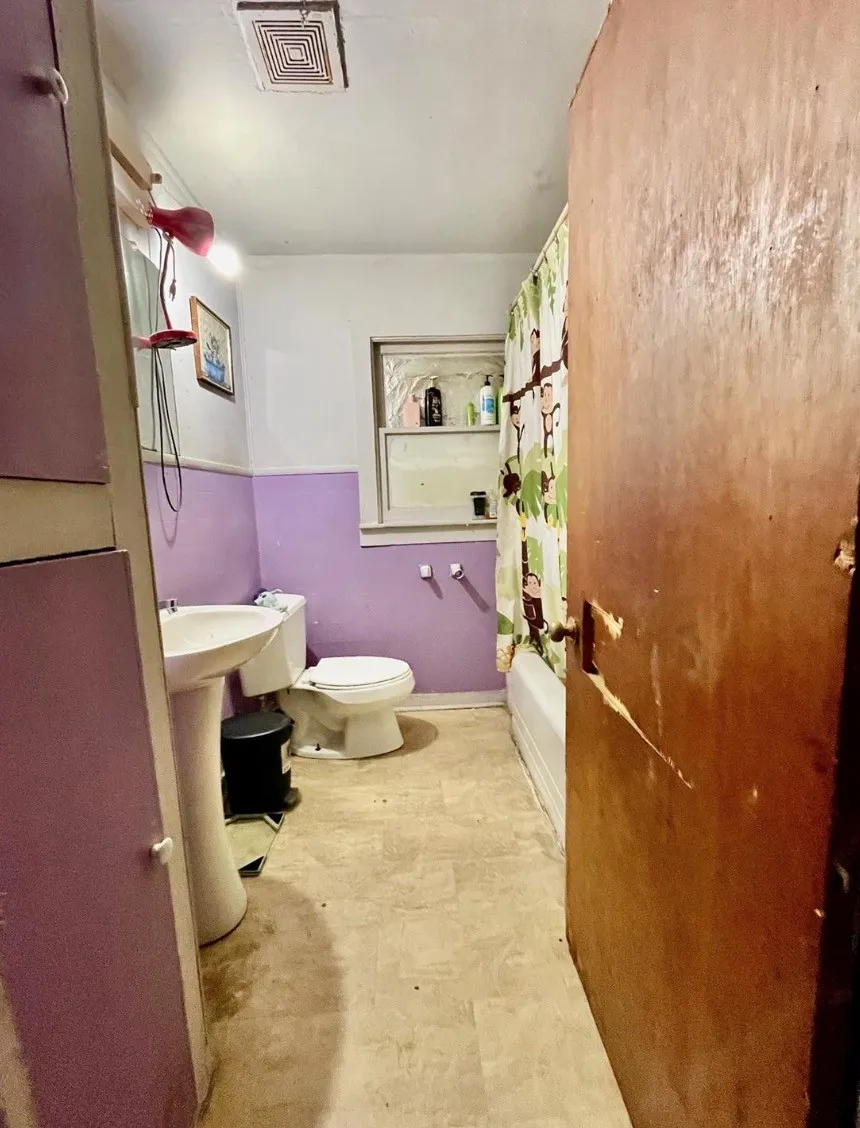 Single Family Residence For Sale in Hill County , 514 W Roosevelt Avenue, Whitney, Texas 76692, 3 Bedrooms, 1 Bathroom, Garage spaces, 1,470 Sqft, built in 0, Price $180,000, mls#21283458, Real Estate Agent in Whitney, Homes For Sale in Hill county, Homes For Sale in Whitney, Realtor in Whitney Texas, Real Estate Brokerage Independent Realty Texas, Luminita Cordes Realtor