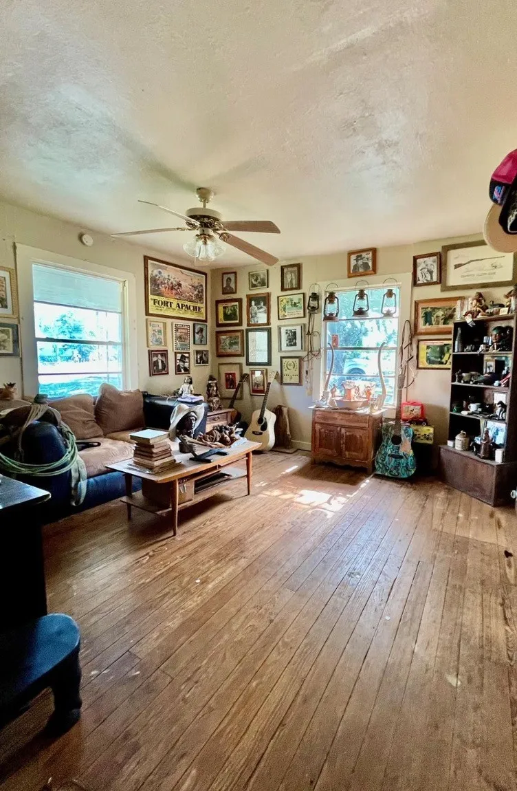 Single Family Residence For Sale in Hill County , 514 W Roosevelt Avenue, Whitney, Texas 76692, 3 Bedrooms, 1 Bathroom, Garage spaces, 1,470 Sqft, built in 0, Price $180,000, mls#21283458, Real Estate Agent in Whitney, Homes For Sale in Hill county, Homes For Sale in Whitney, Realtor in Whitney Texas, Real Estate Brokerage Independent Realty Texas, Luminita Cordes Realtor