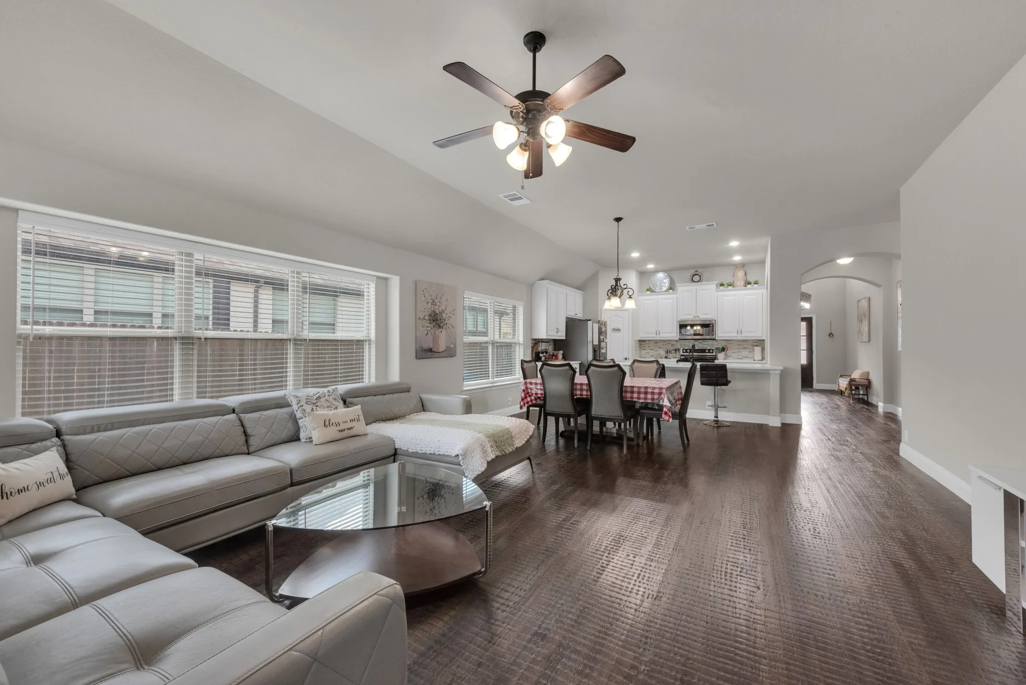 Single Family Residence For Sale in Collin County , 203 Nickolas Drive, Princeton, Texas 75407, 4 Bedroom, 3 Bathroom, 2 Garage spaces, 2,720 Sqft, built in 2021, mls#21283471, Real Estate Agent in Princeton, Homes For Sale in Collin county, Homes For Sale in Princeton, Realtor in Princeton Texas, Real Estate Brokerage Independent Realty Texas, Luminita Cordes Realtor