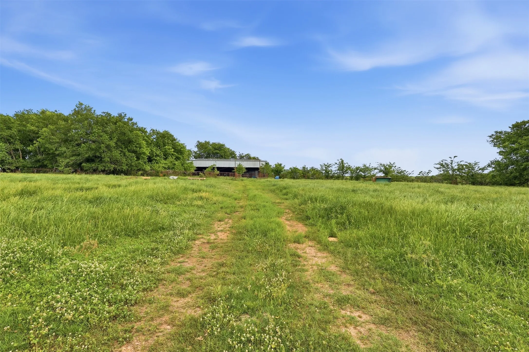 Unimproved Land For Sale in Hopkins County , TBD N Highway 19, Sulphur Springs, Texas 75482, 0, 0, Garage spaces, 8,000 Sqft, built in 1984, mls#21245409, Real Estate Agent in Sulphur Springs, Homes For Sale in Hopkins county, Homes For Sale in Sulphur Springs, Realtor in Sulphur Springs Texas, Real Estate Brokerage Independent Realty Texas, Luminita Cordes Realtor