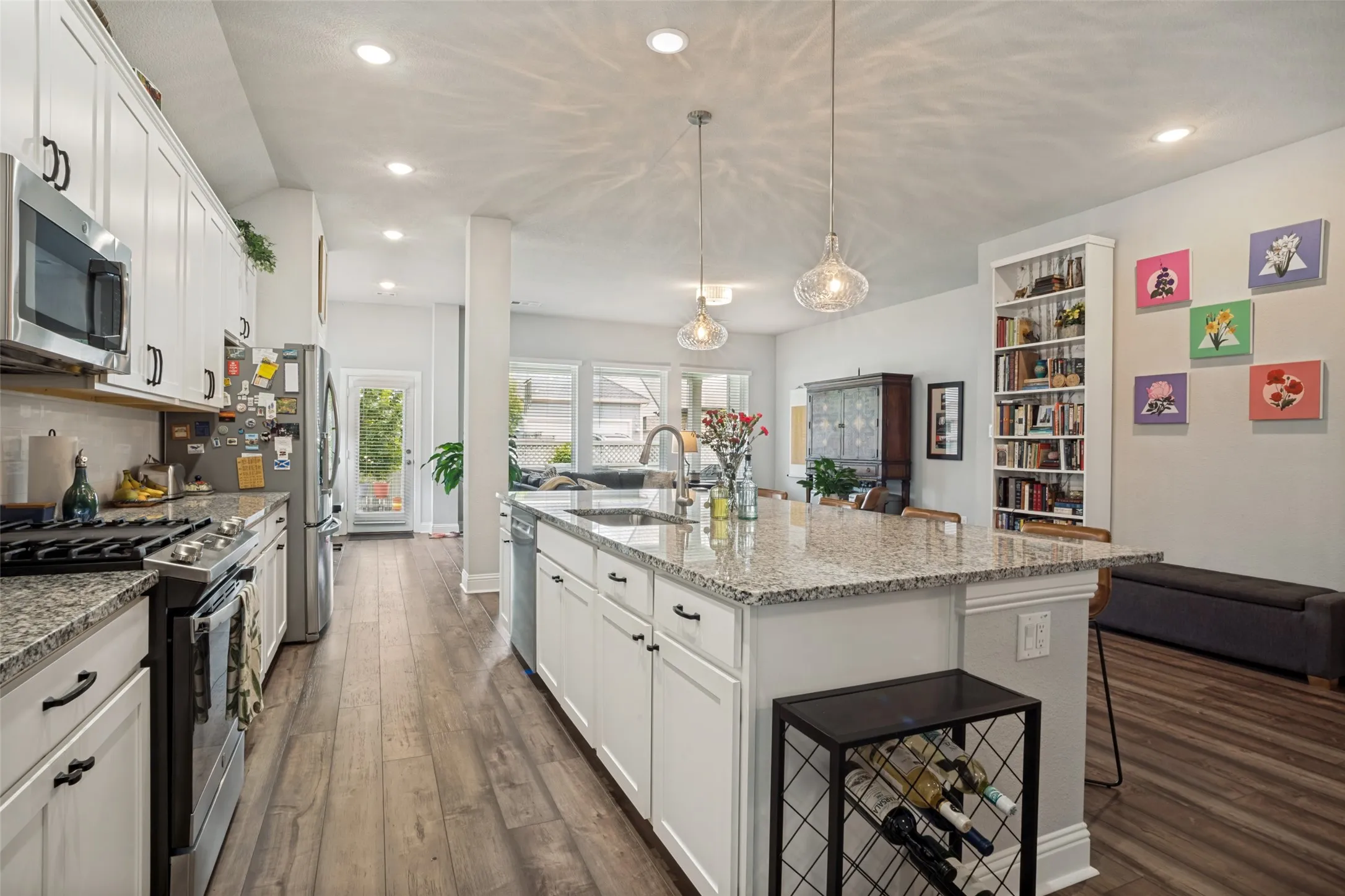 Single Family Residence For Sale in Denton County , 2529 Cobbler Street, Northlake, Texas 76247, 3 Bedroom, 2 Bathroom, 2 Garage spaces, 2,205 Sqft, built in 2020, mls#21283436, Real Estate Agent in Northlake, Homes For Sale in Denton county, Homes For Sale in Northlake, Realtor in Northlake Texas, Real Estate Brokerage Independent Realty Texas, Luminita Cordes Realtor