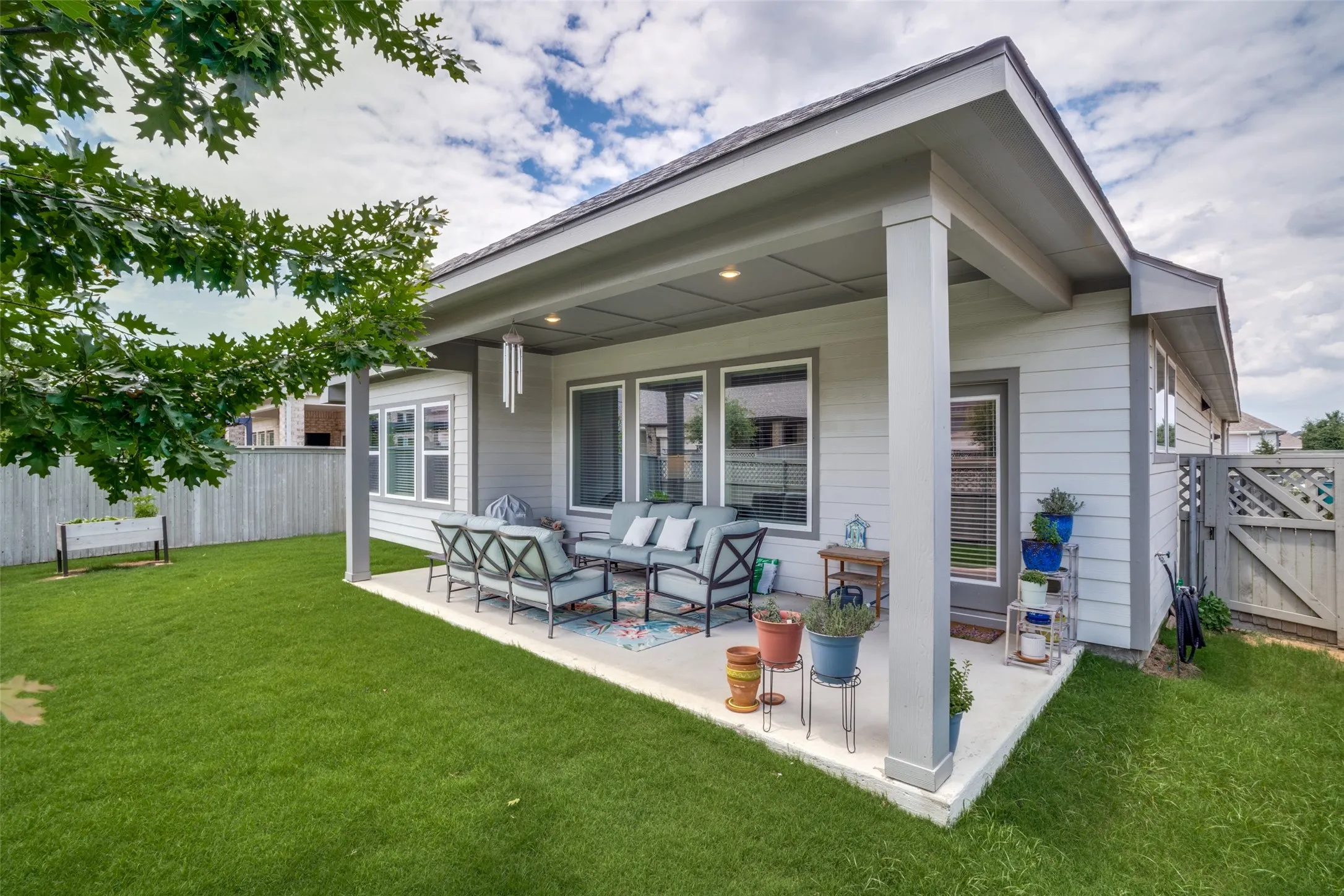 Single Family Residence For Sale in Denton County , 2529 Cobbler Street, Northlake, Texas 76247, 3 Bedroom, 2 Bathroom, 2 Garage spaces, 2,205 Sqft, built in 2020, mls#21283436, Real Estate Agent in Northlake, Homes For Sale in Denton county, Homes For Sale in Northlake, Realtor in Northlake Texas, Real Estate Brokerage Independent Realty Texas, Luminita Cordes Realtor