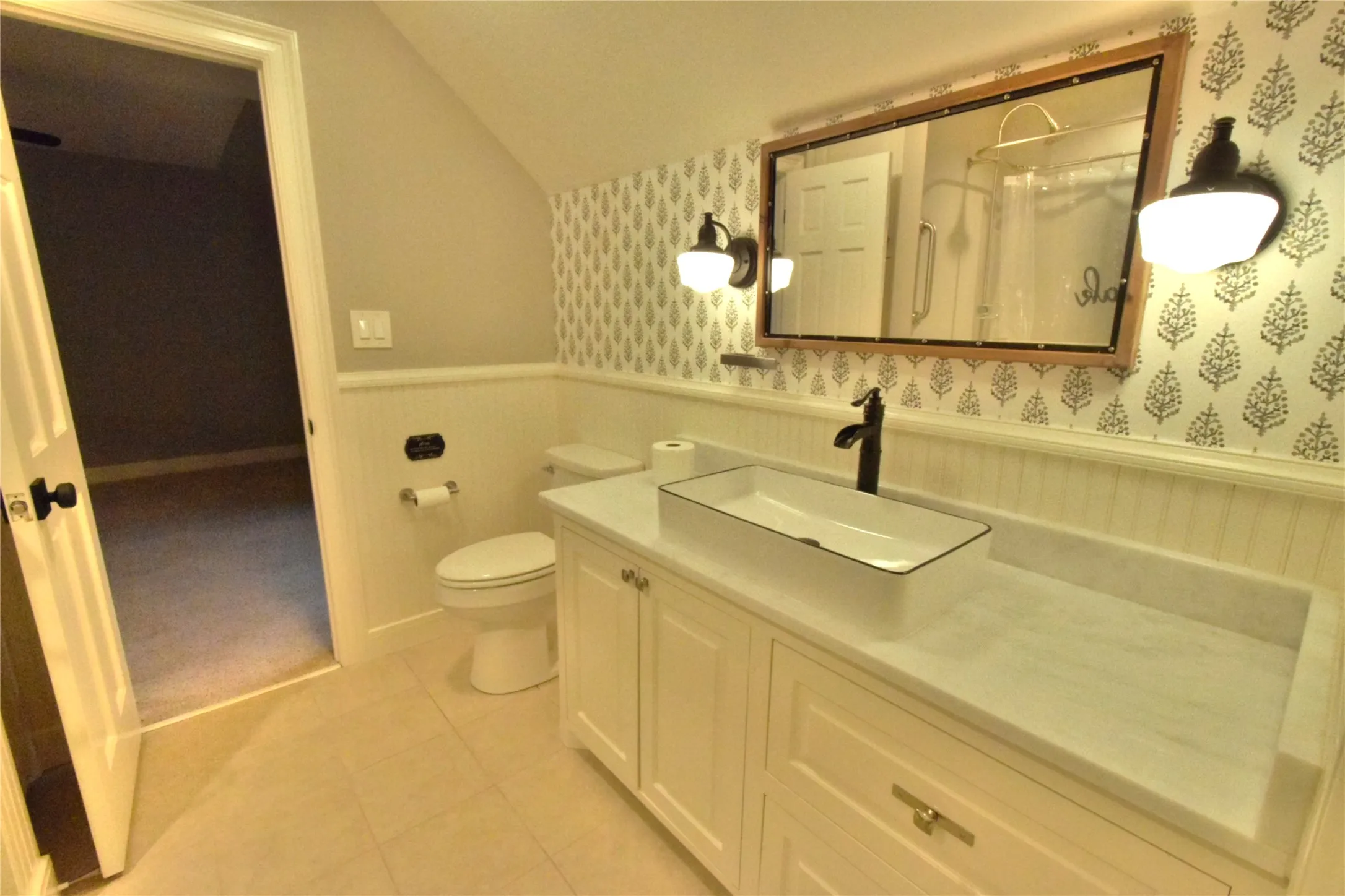 Single Family Residence For Sale in Hood County , 6405 Secretariat Court, Granbury, Texas 76049, 3 Bedroom, 3 Bathroom, 3 Garage spaces, 2,753 Sqft, built in 1996, mls#21283477, Real Estate Agent in Granbury, Homes For Sale in Hood county, Homes For Sale in Granbury, Realtor in Granbury Texas, Real Estate Brokerage Independent Realty Texas, Luminita Cordes Realtor