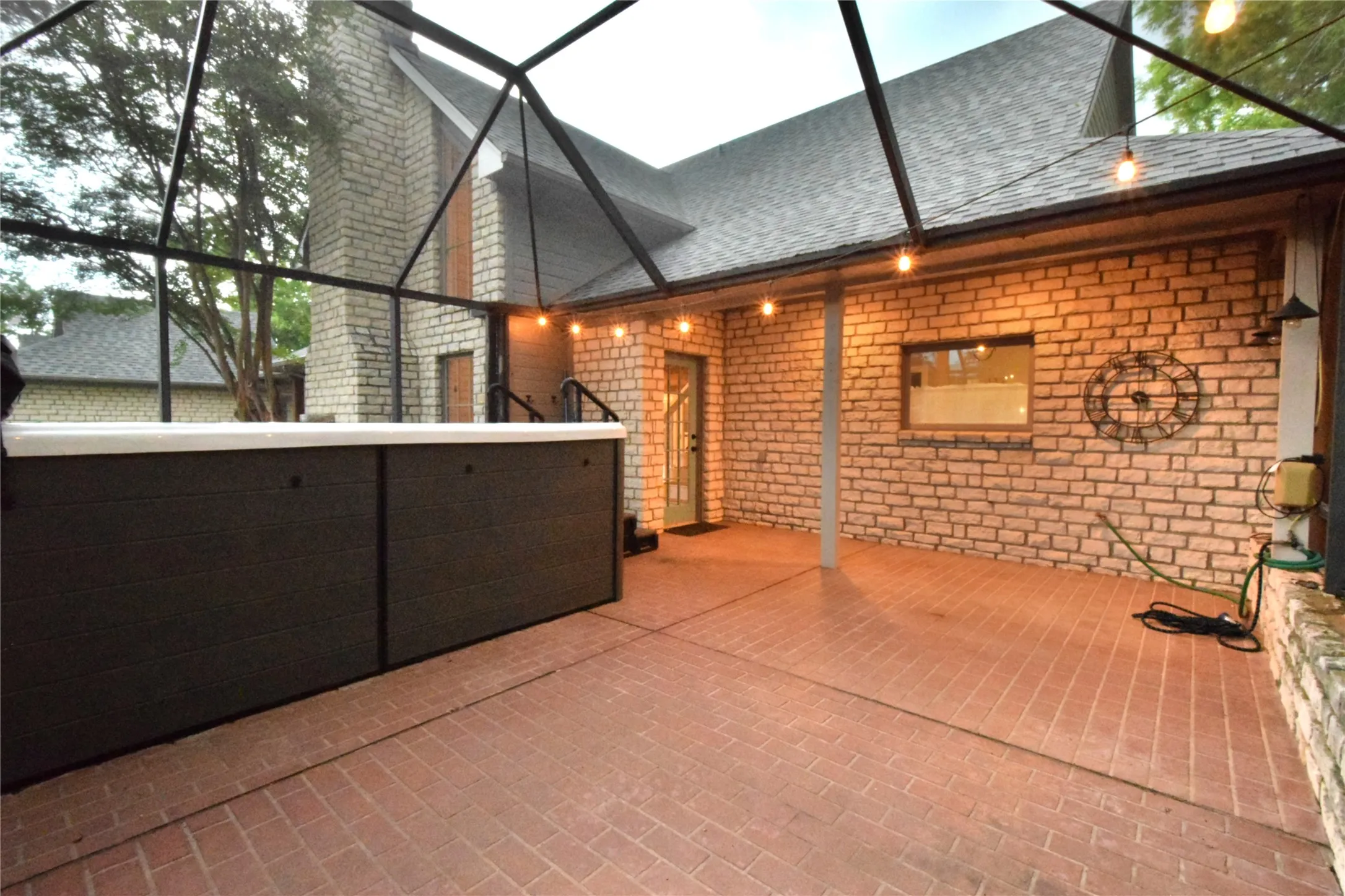 Single Family Residence For Sale in Hood County , 6405 Secretariat Court, Granbury, Texas 76049, 3 Bedroom, 3 Bathroom, 3 Garage spaces, 2,753 Sqft, built in 1996, mls#21283477, Real Estate Agent in Granbury, Homes For Sale in Hood county, Homes For Sale in Granbury, Realtor in Granbury Texas, Real Estate Brokerage Independent Realty Texas, Luminita Cordes Realtor