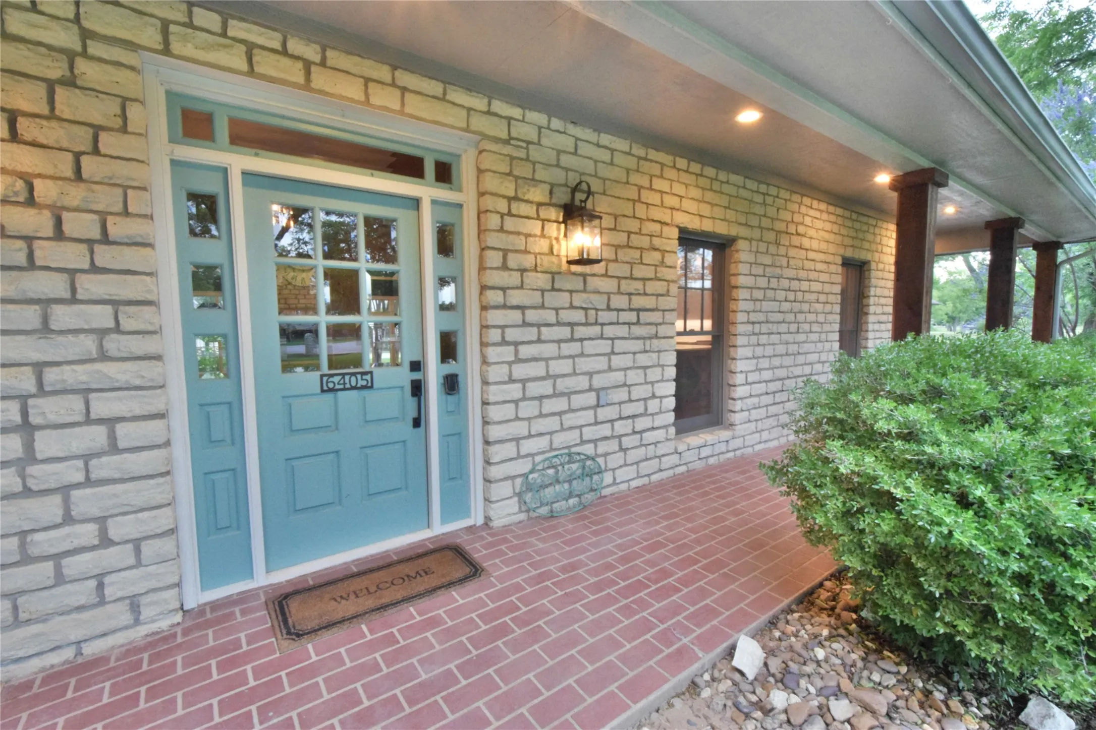 Single Family Residence For Sale in Hood County , 6405 Secretariat Court, Granbury, Texas 76049, 3 Bedroom, 3 Bathroom, 3 Garage spaces, 2,753 Sqft, built in 1996, mls#21283477, Real Estate Agent in Granbury, Homes For Sale in Hood county, Homes For Sale in Granbury, Realtor in Granbury Texas, Real Estate Brokerage Independent Realty Texas, Luminita Cordes Realtor