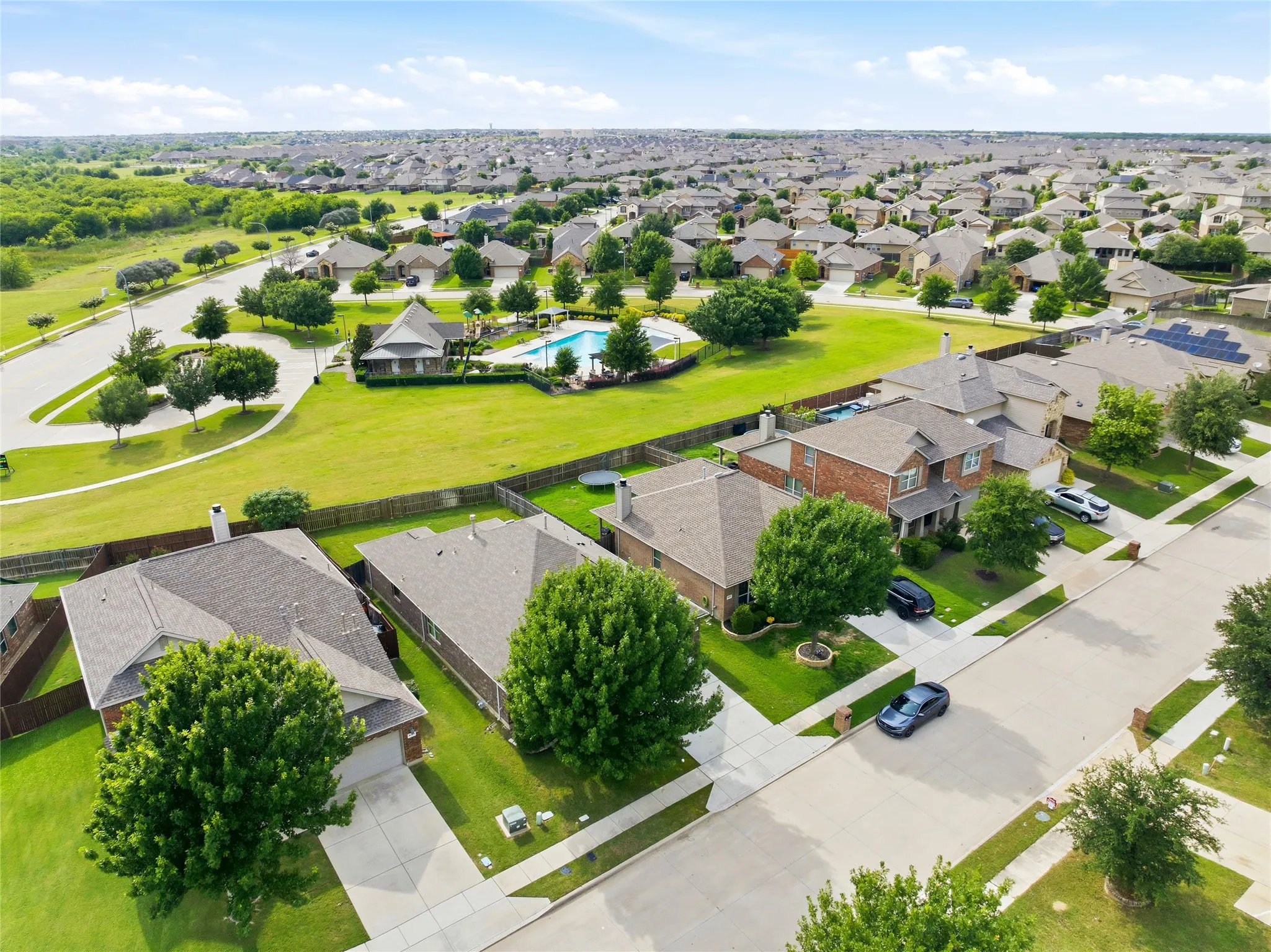 Single Family Residence For Sale in Tarrant County , 14313 Mariposa Lily Lane, Fort Worth, Texas 76052, 3 Bedroom, 2 Bathroom, 2 Garage spaces, 1,800 Sqft, built in 2012, mls#21281981, Real Estate Agent in Fort Worth, Homes For Sale in Tarrant county, Homes For Sale in Fort Worth, Realtor in Fort Worth Texas, Real Estate Brokerage Independent Realty Texas, Luminita Cordes Realtor