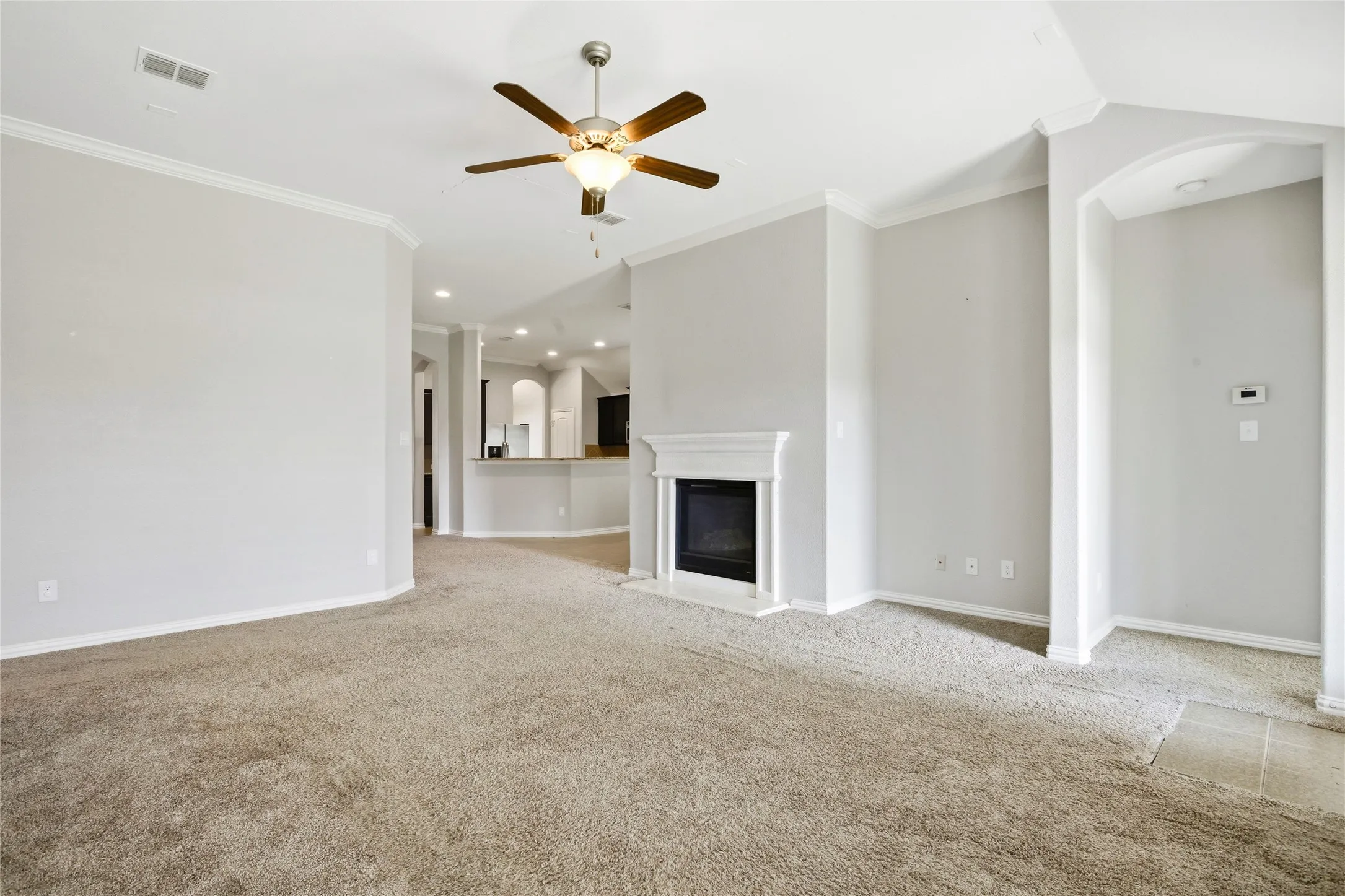 Single Family Residence For Sale in Tarrant County , 14313 Mariposa Lily Lane, Fort Worth, Texas 76052, 3 Bedroom, 2 Bathroom, 2 Garage spaces, 1,800 Sqft, built in 2012, mls#21281981, Real Estate Agent in Fort Worth, Homes For Sale in Tarrant county, Homes For Sale in Fort Worth, Realtor in Fort Worth Texas, Real Estate Brokerage Independent Realty Texas, Luminita Cordes Realtor