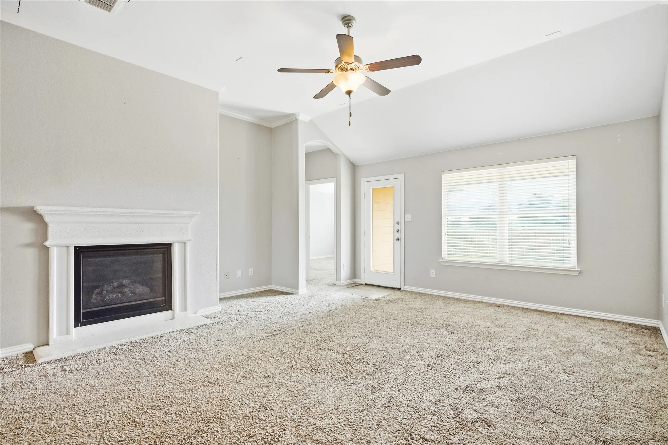 Single Family Residence For Sale in Tarrant County , 14313 Mariposa Lily Lane, Fort Worth, Texas 76052, 3 Bedroom, 2 Bathroom, 2 Garage spaces, 1,800 Sqft, built in 2012, mls#21281981, Real Estate Agent in Fort Worth, Homes For Sale in Tarrant county, Homes For Sale in Fort Worth, Realtor in Fort Worth Texas, Real Estate Brokerage Independent Realty Texas, Luminita Cordes Realtor