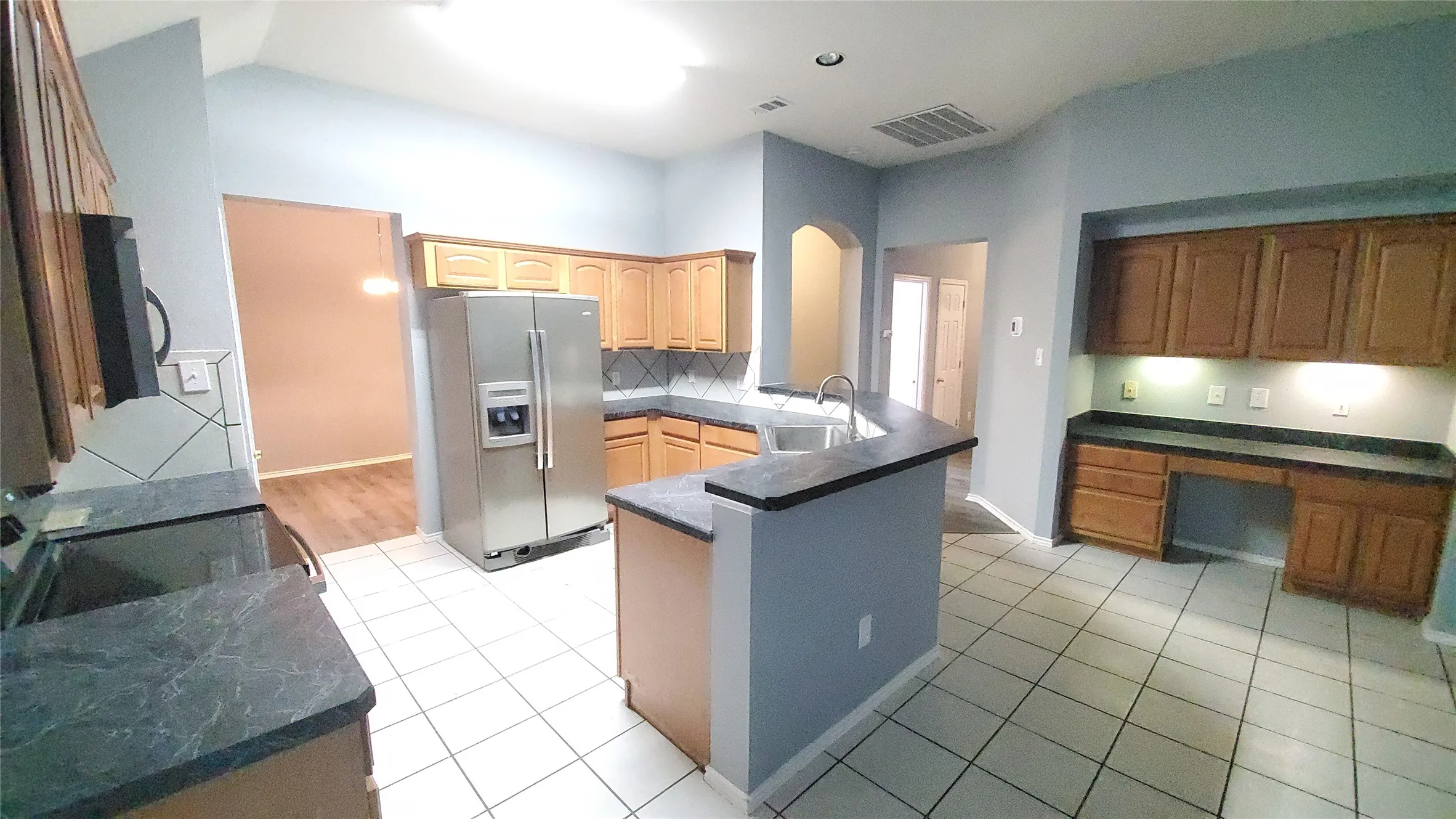 Single Family Residence For Rent in Dallas County , 2636 Cumberland Trail, Balch Springs, Texas 75181, 3 Bedroom, 2 Bathroom, 2 Garage spaces, 2,059 Sqft, built in 2004, mls#21278805, Real Estate Agent in Balch Springs, Homes For Rent in Dallas county, Homes For Rent in Balch Springs, Realtor in Balch Springs Texas, Real Estate Brokerage Independent Realty Texas, Luminita Cordes Realtor
