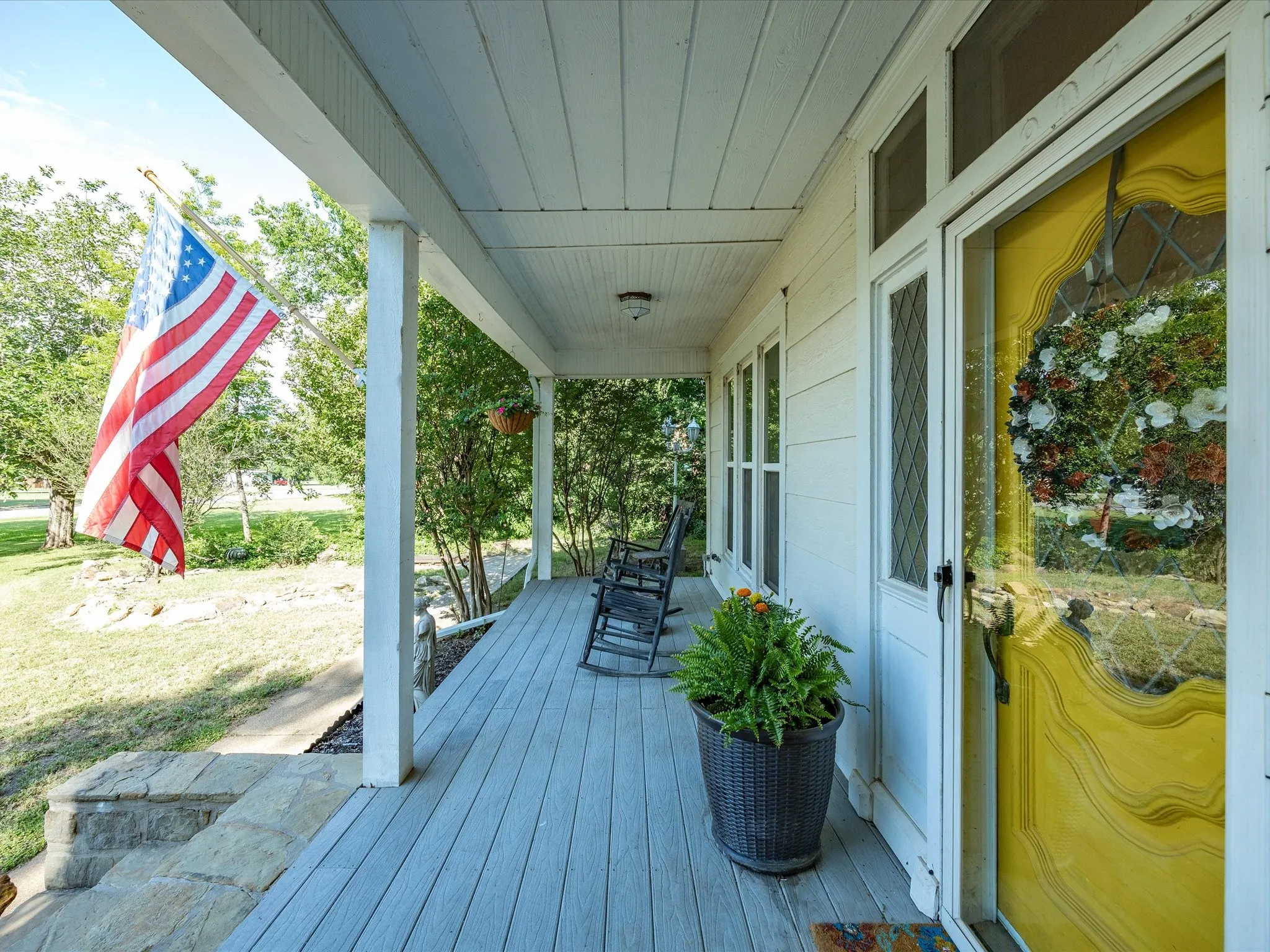 Single Family Residence For Sale in Young County , 907 4th St, Graham, Texas 76450, 3 Bedroom, 3 Bathroom, 5 Garage spaces, 2,936 Sqft, built in 1940, mls#21280737, Real Estate Agent in Graham, Homes For Sale in Young county, Homes For Sale in Graham, Realtor in Graham Texas, Real Estate Brokerage Independent Realty Texas, Luminita Cordes Realtor