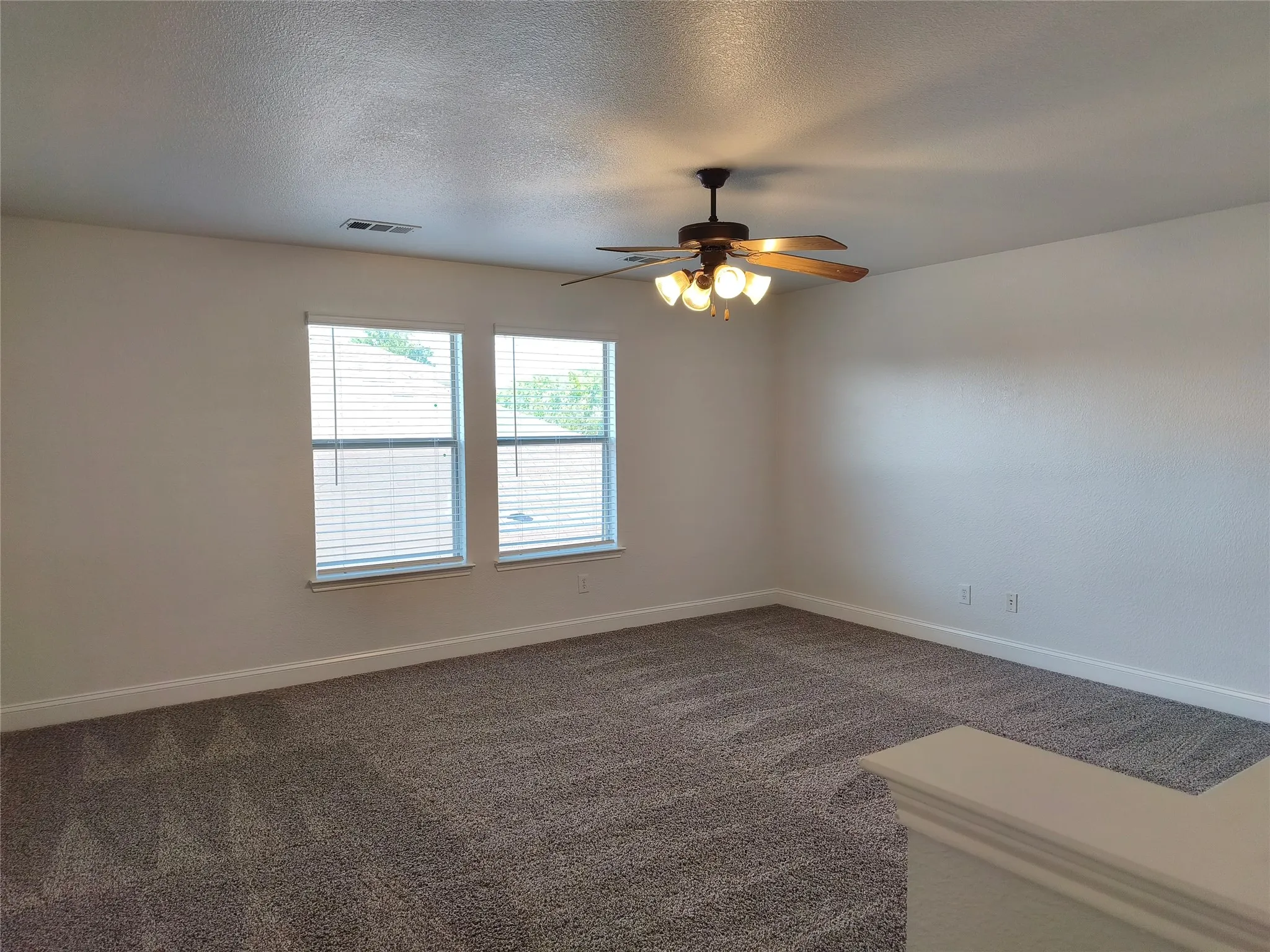 Single Family Residence For Rent in Collin County , 406 Stanley Falls Drive, Anna, Texas 75409, 3 Bedroom, 4 Bathroom, 2 Garage spaces, 2,176 Sqft, built in 2004, mls#21283510, Real Estate Agent in Anna, Homes For Rent in Collin county, Homes For Rent in Anna, Realtor in Anna Texas, Real Estate Brokerage Independent Realty Texas, Luminita Cordes Realtor