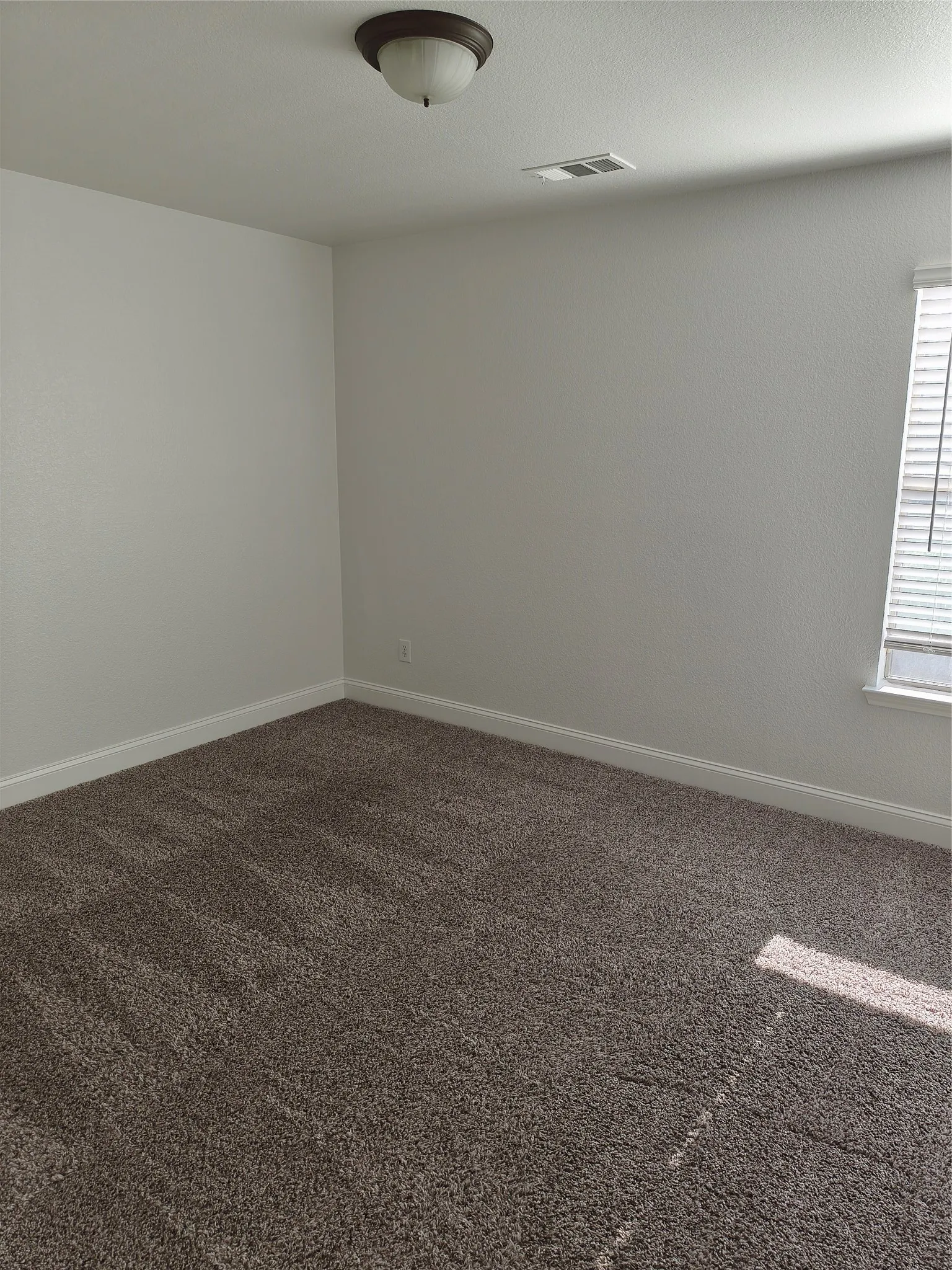 Single Family Residence For Rent in Collin County , 406 Stanley Falls Drive, Anna, Texas 75409, 3 Bedroom, 4 Bathroom, 2 Garage spaces, 2,176 Sqft, built in 2004, mls#21283510, Real Estate Agent in Anna, Homes For Rent in Collin county, Homes For Rent in Anna, Realtor in Anna Texas, Real Estate Brokerage Independent Realty Texas, Luminita Cordes Realtor