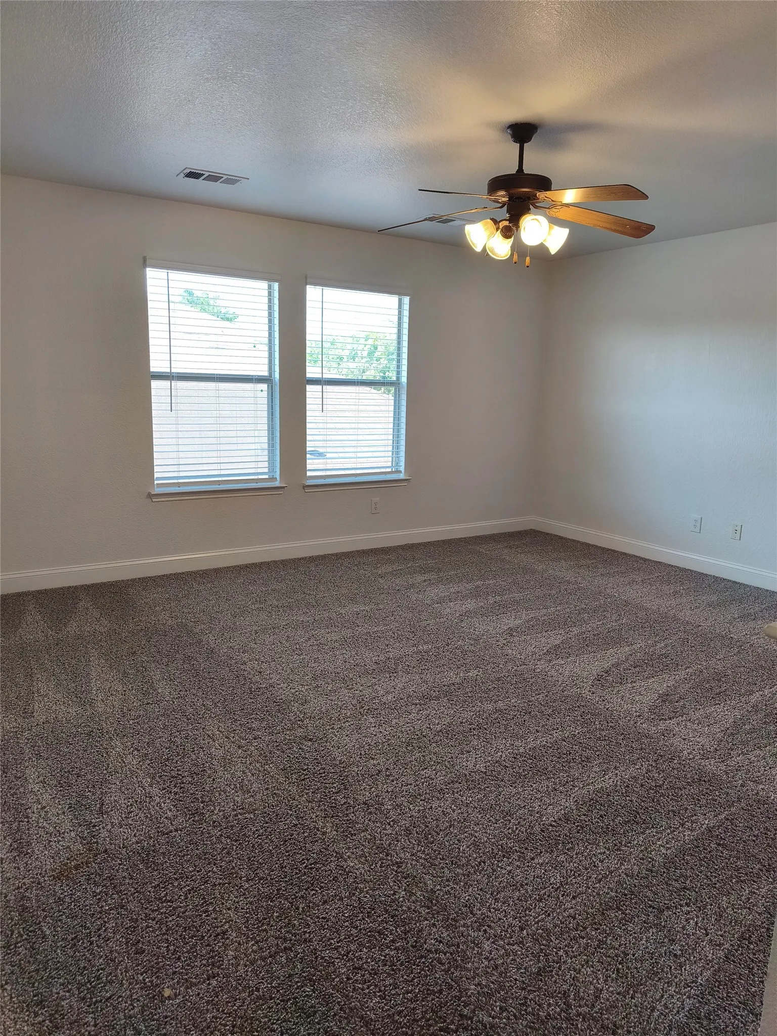 Single Family Residence For Rent in Collin County , 406 Stanley Falls Drive, Anna, Texas 75409, 3 Bedroom, 4 Bathroom, 2 Garage spaces, 2,176 Sqft, built in 2004, mls#21283510, Real Estate Agent in Anna, Homes For Rent in Collin county, Homes For Rent in Anna, Realtor in Anna Texas, Real Estate Brokerage Independent Realty Texas, Luminita Cordes Realtor