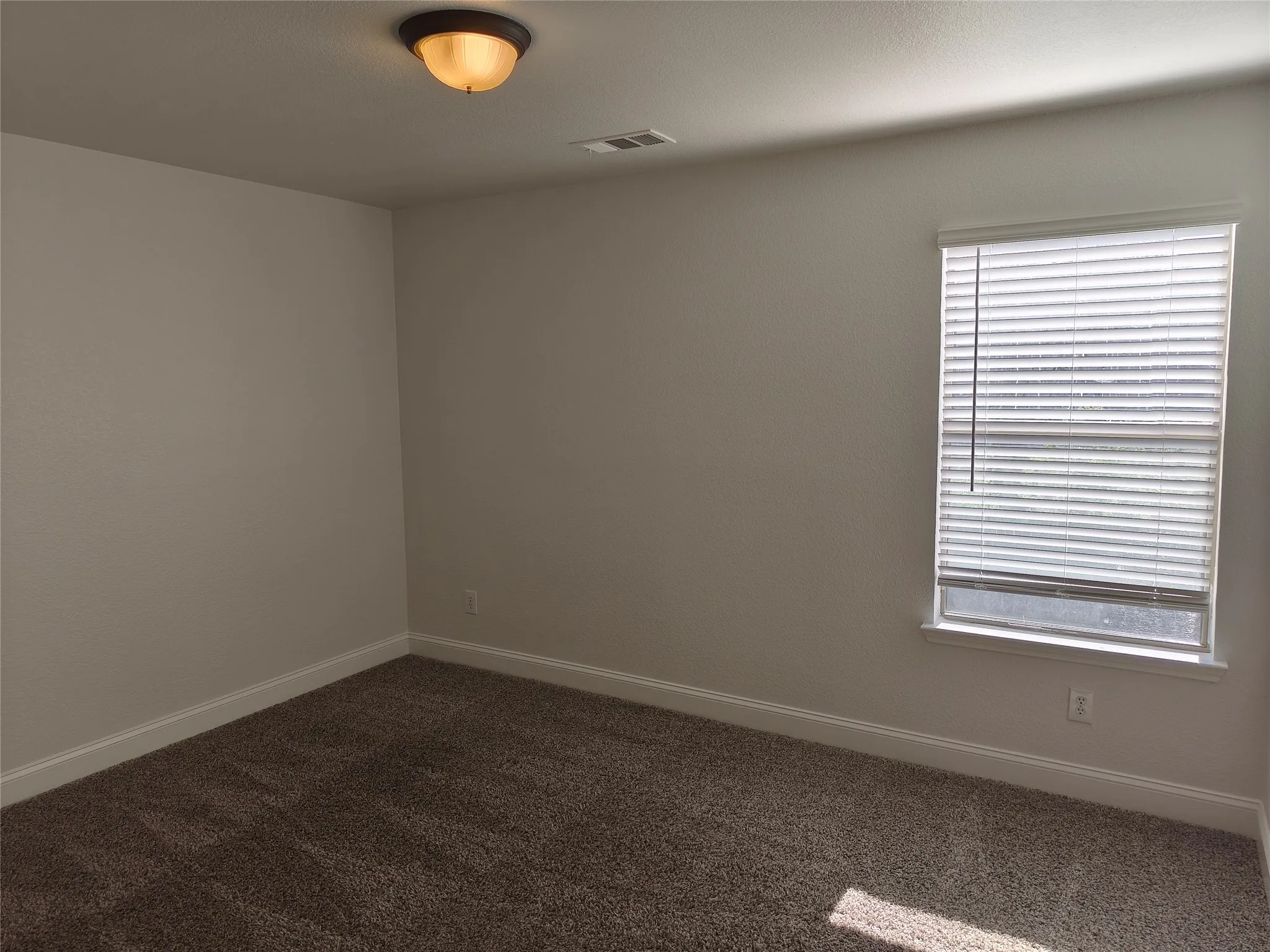 Single Family Residence For Rent in Collin County , 406 Stanley Falls Drive, Anna, Texas 75409, 3 Bedroom, 4 Bathroom, 2 Garage spaces, 2,176 Sqft, built in 2004, mls#21283510, Real Estate Agent in Anna, Homes For Rent in Collin county, Homes For Rent in Anna, Realtor in Anna Texas, Real Estate Brokerage Independent Realty Texas, Luminita Cordes Realtor