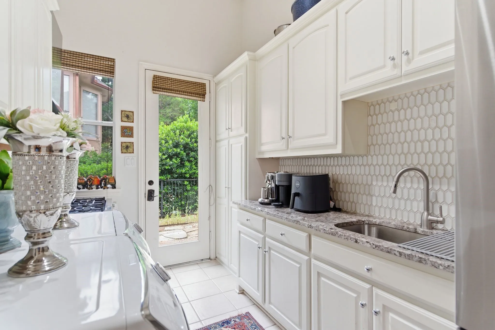 Single Family Residence For Sale in Collin County , 2500 Provine Road, Mc Kinney, Texas 75072, 4 Bedroom, 3 Bathroom, 3 Garage spaces, 4,059 Sqft, built in 1997, mls#21279773, Real Estate Agent in Mc Kinney, Homes For Sale in Collin county, Homes For Sale in Mc Kinney, Realtor in Mc Kinney Texas, Real Estate Brokerage Independent Realty Texas, Luminita Cordes Realtor