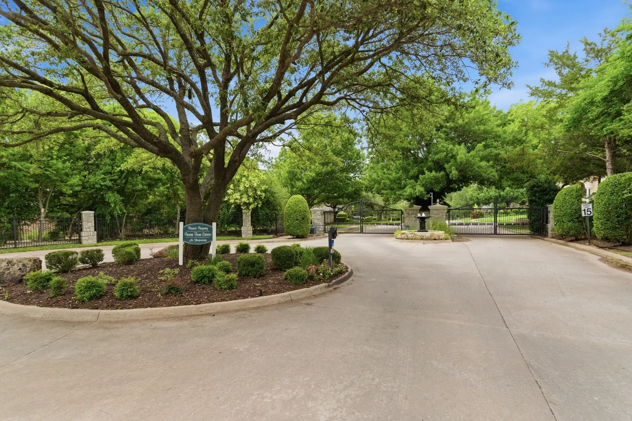Single Family Residence For Sale in Collin County , 2500 Provine Road, Mc Kinney, Texas 75072, 4 Bedroom, 3 Bathroom, 3 Garage spaces, 4,059 Sqft, built in 1997, mls#21279773, Real Estate Agent in Mc Kinney, Homes For Sale in Collin county, Homes For Sale in Mc Kinney, Realtor in Mc Kinney Texas, Real Estate Brokerage Independent Realty Texas, Luminita Cordes Realtor