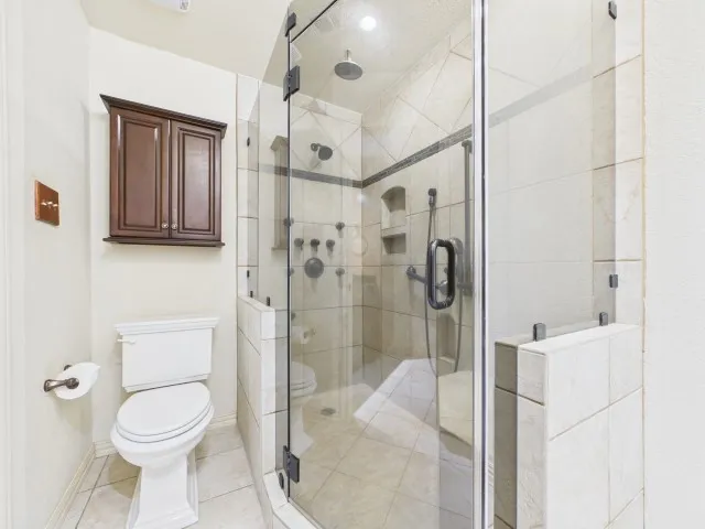 Single Family Residence For Sale in Henderson County , 1406 Loma Linda Drive, Athens, Texas 75752, 3 Bedroom, 2 Bathroom, 2 Garage spaces, 1,742 Sqft, built in 1979, mls#21283535, Real Estate Agent in Athens, Homes For Sale in Henderson county, Homes For Sale in Athens, Realtor in Athens Texas, Real Estate Brokerage Independent Realty Texas, Luminita Cordes Realtor