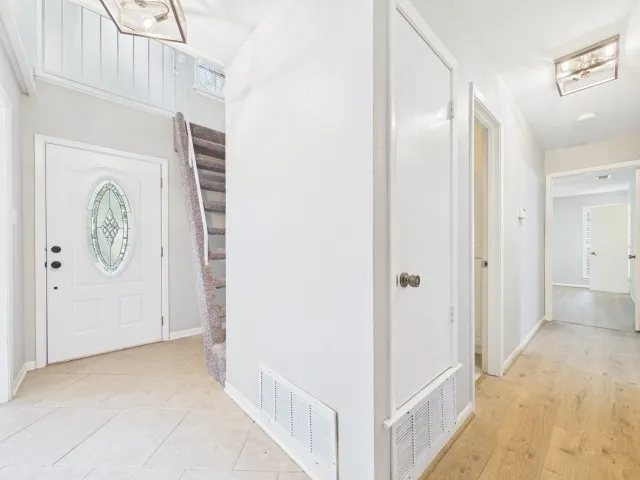 Single Family Residence For Sale in Henderson County , 1406 Loma Linda Drive, Athens, Texas 75752, 3 Bedroom, 2 Bathroom, 2 Garage spaces, 1,742 Sqft, built in 1979, mls#21283535, Real Estate Agent in Athens, Homes For Sale in Henderson county, Homes For Sale in Athens, Realtor in Athens Texas, Real Estate Brokerage Independent Realty Texas, Luminita Cordes Realtor