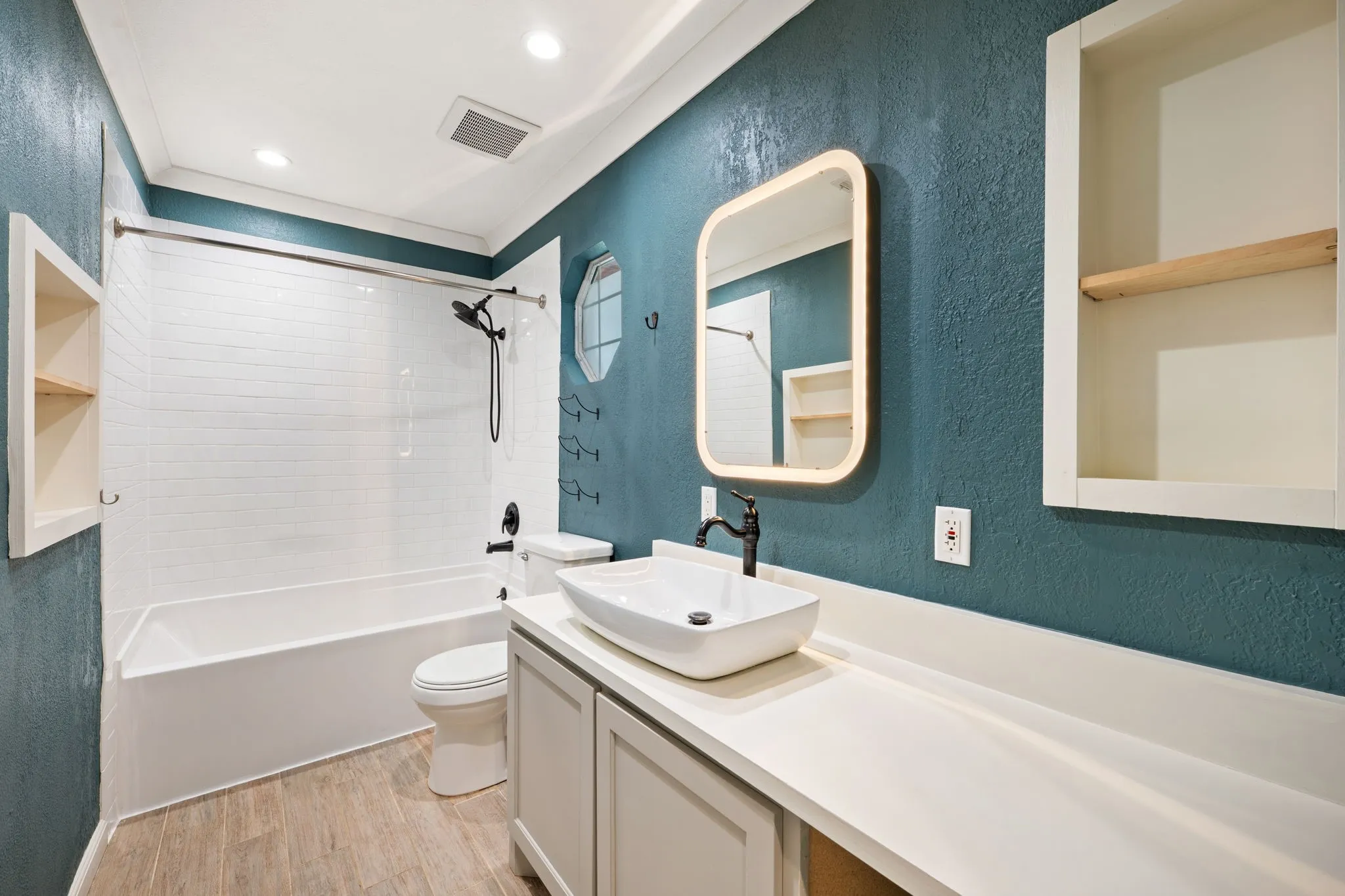 Single Family Residence For Sale in Dallas County , 5709 Eagle Drive, Rowlett, Texas 75088, 3 Bedroom, 2 Bathroom, 2 Garage spaces, 1,729 Sqft, built in 1991, mls#21277080, Real Estate Agent in Rowlett, Homes For Sale in Dallas county, Homes For Sale in Rowlett, Realtor in Rowlett Texas, Real Estate Brokerage Independent Realty Texas, Luminita Cordes Realtor
