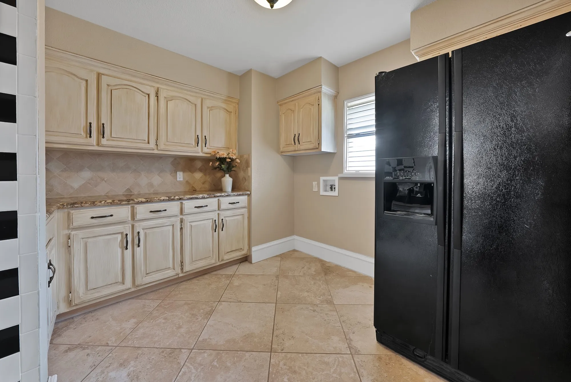 Single Family Residence For Sale in Tarrant County , 1110 Mccampbell Road, Mansfield, Texas 76063, 4 Bedroom, 5 Bathroom, 3 Garage spaces, 4,494 Sqft, built in 1997, mls#21280641, Real Estate Agent in Mansfield, Homes For Sale in Tarrant county, Homes For Sale in Mansfield, Realtor in Mansfield Texas, Real Estate Brokerage Independent Realty Texas, Luminita Cordes Realtor