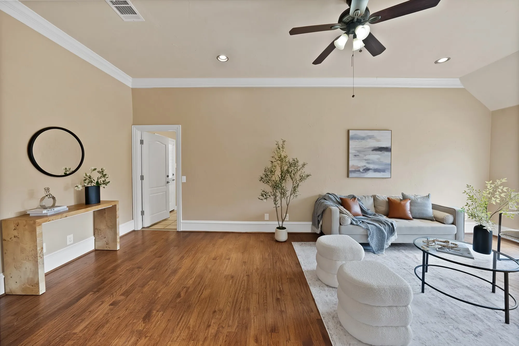 2nd Living Area