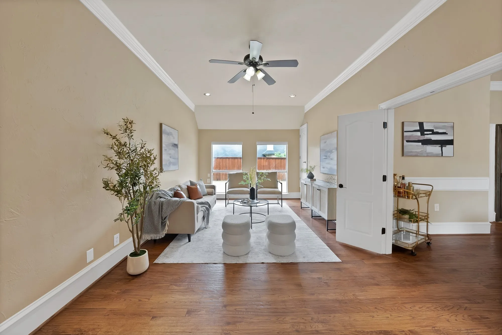 2nd Living Area