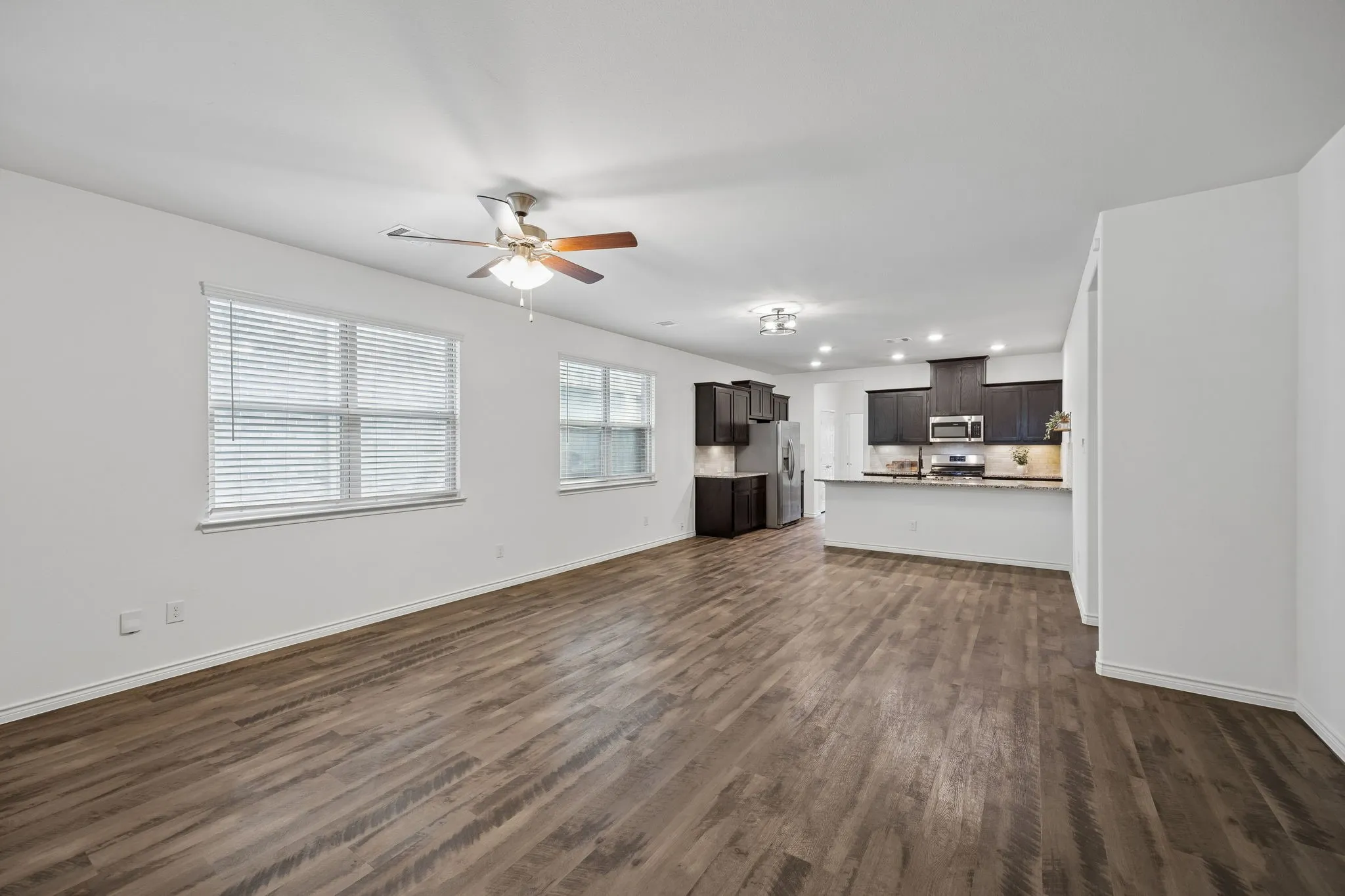 Single Family Residence For Sale in Denton County , 2165 Miramar Drive, Little Elm, Texas 75068, 3 Bedroom, 2 Bathroom, 2 Garage spaces, 1,587 Sqft, built in 2018, mls#21282706, Real Estate Agent in Little Elm, Homes For Sale in Denton county, Homes For Sale in Little Elm, Realtor in Little Elm Texas, Real Estate Brokerage Independent Realty Texas, Luminita Cordes Realtor