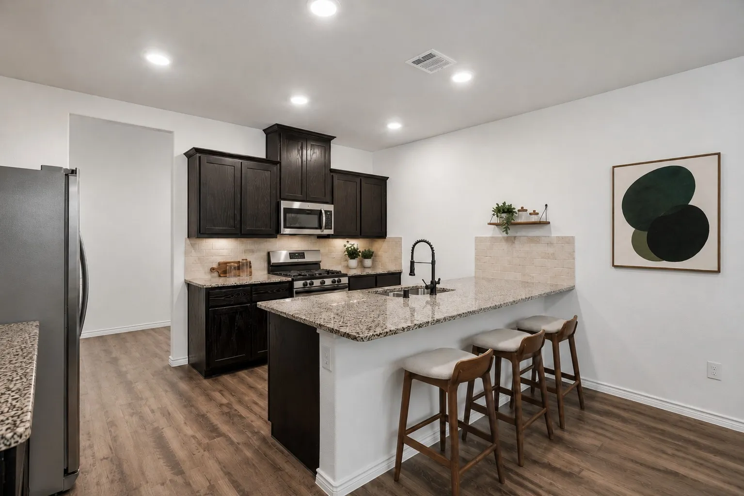 Single Family Residence For Sale in Denton County , 2165 Miramar Drive, Little Elm, Texas 75068, 3 Bedroom, 2 Bathroom, 2 Garage spaces, 1,587 Sqft, built in 2018, mls#21282706, Real Estate Agent in Little Elm, Homes For Sale in Denton county, Homes For Sale in Little Elm, Realtor in Little Elm Texas, Real Estate Brokerage Independent Realty Texas, Luminita Cordes Realtor