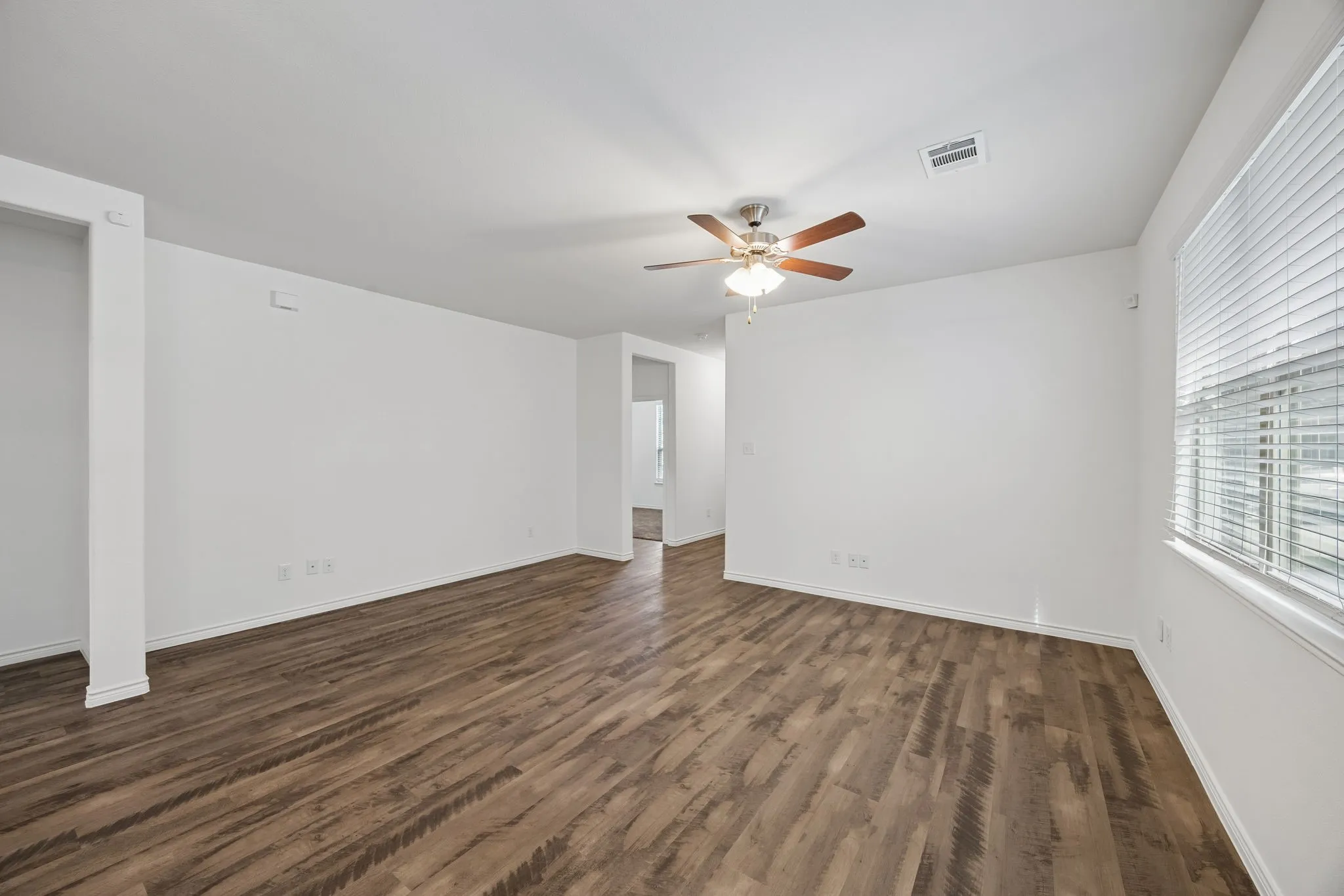 Single Family Residence For Sale in Denton County , 2165 Miramar Drive, Little Elm, Texas 75068, 3 Bedroom, 2 Bathroom, 2 Garage spaces, 1,587 Sqft, built in 2018, mls#21282706, Real Estate Agent in Little Elm, Homes For Sale in Denton county, Homes For Sale in Little Elm, Realtor in Little Elm Texas, Real Estate Brokerage Independent Realty Texas, Luminita Cordes Realtor