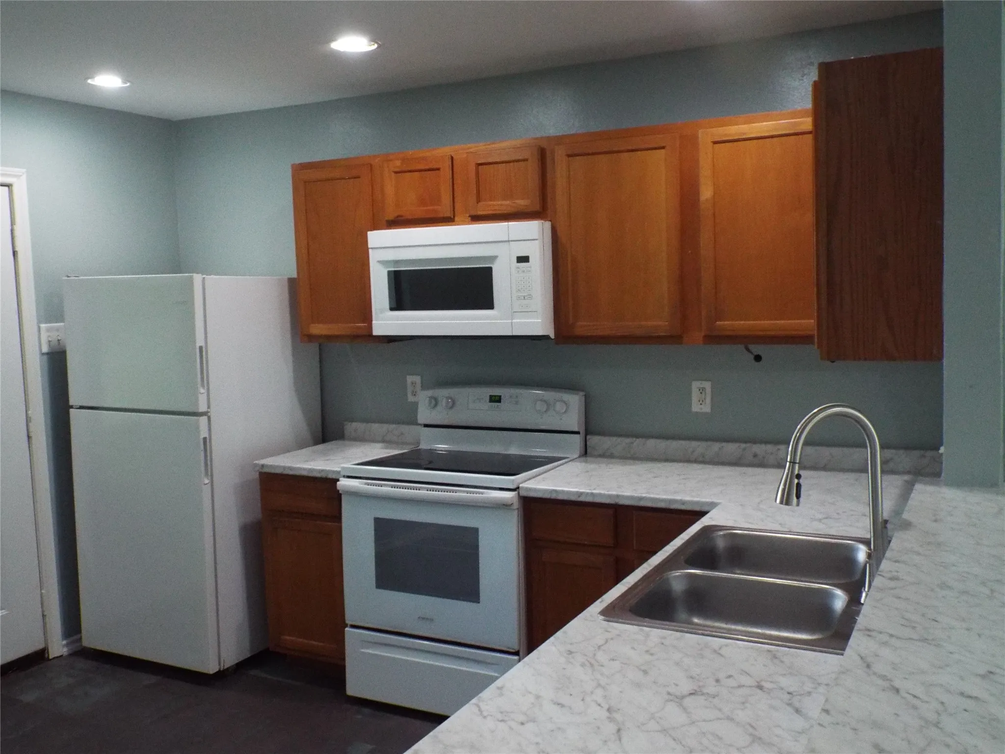 Single Family Residence For Sale in Henderson County , 747 Luther Ln, Gun Barrel City, Texas 75156, 2 Bedroom, 1 Bathroom, Garage spaces, 900 Sqft, built in 0, mls#21283576, Real Estate Agent in Gun Barrel City, Homes For Sale in Henderson county, Homes For Sale in Gun Barrel City, Realtor in Gun Barrel City Texas, Real Estate Brokerage Independent Realty Texas, Luminita Cordes Realtor
