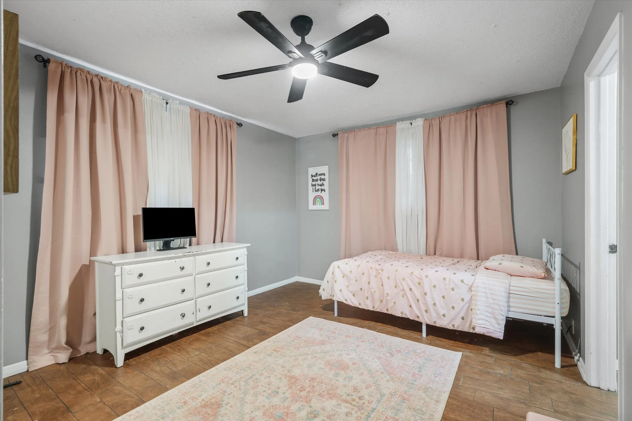Single Family Residence For Sale in Smith County , 1522 Tanglewood Drive E, Hideaway, Texas 75771, 3 Bedroom, 2 Bathroom, Garage spaces, 2,254 Sqft, built in 1975, Price $300,000, mls#21280374, Real Estate Agent in Hideaway, Homes For Sale in Smith county, Homes For Sale in Hideaway, Realtor in Hideaway Texas, Real Estate Brokerage Independent Realty Texas, Luminita Cordes Realtor
