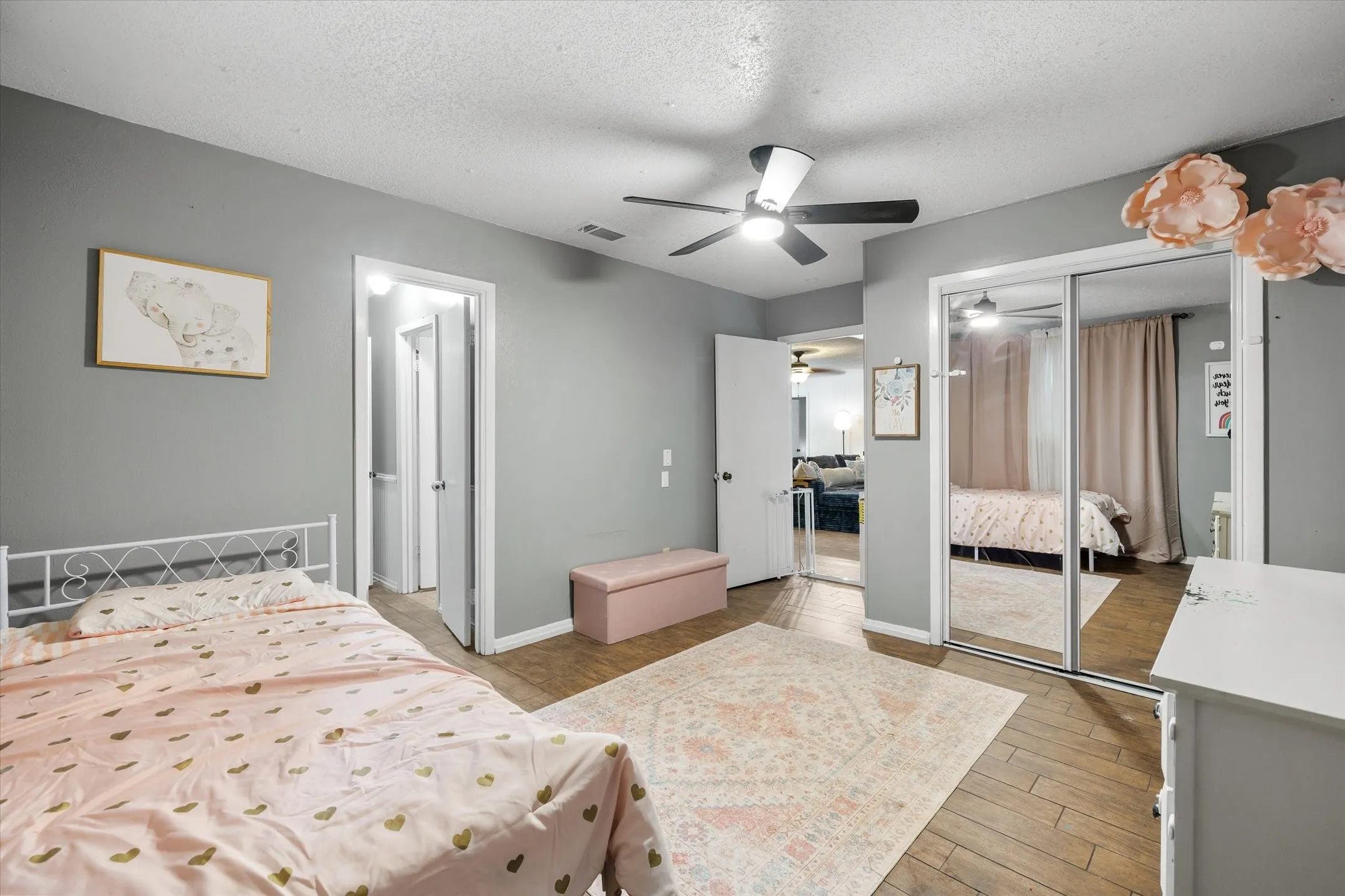 Single Family Residence For Sale in Smith County , 1522 Tanglewood Drive E, Hideaway, Texas 75771, 3 Bedroom, 2 Bathroom, Garage spaces, 2,254 Sqft, built in 1975, Price $300,000, mls#21280374, Real Estate Agent in Hideaway, Homes For Sale in Smith county, Homes For Sale in Hideaway, Realtor in Hideaway Texas, Real Estate Brokerage Independent Realty Texas, Luminita Cordes Realtor