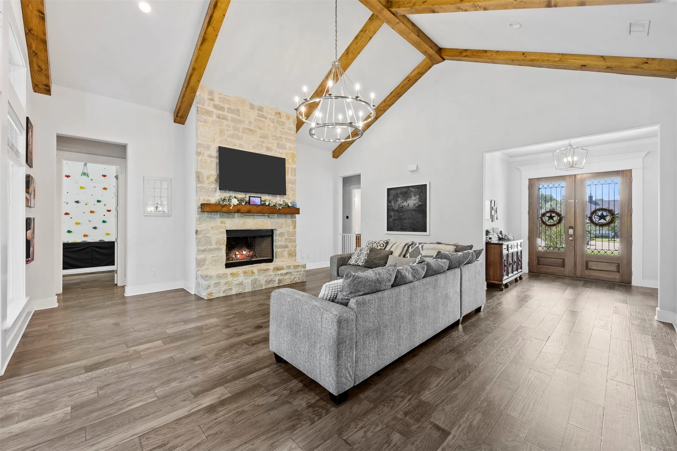 Vaulted Ceiling with Beautiful Wood Beams