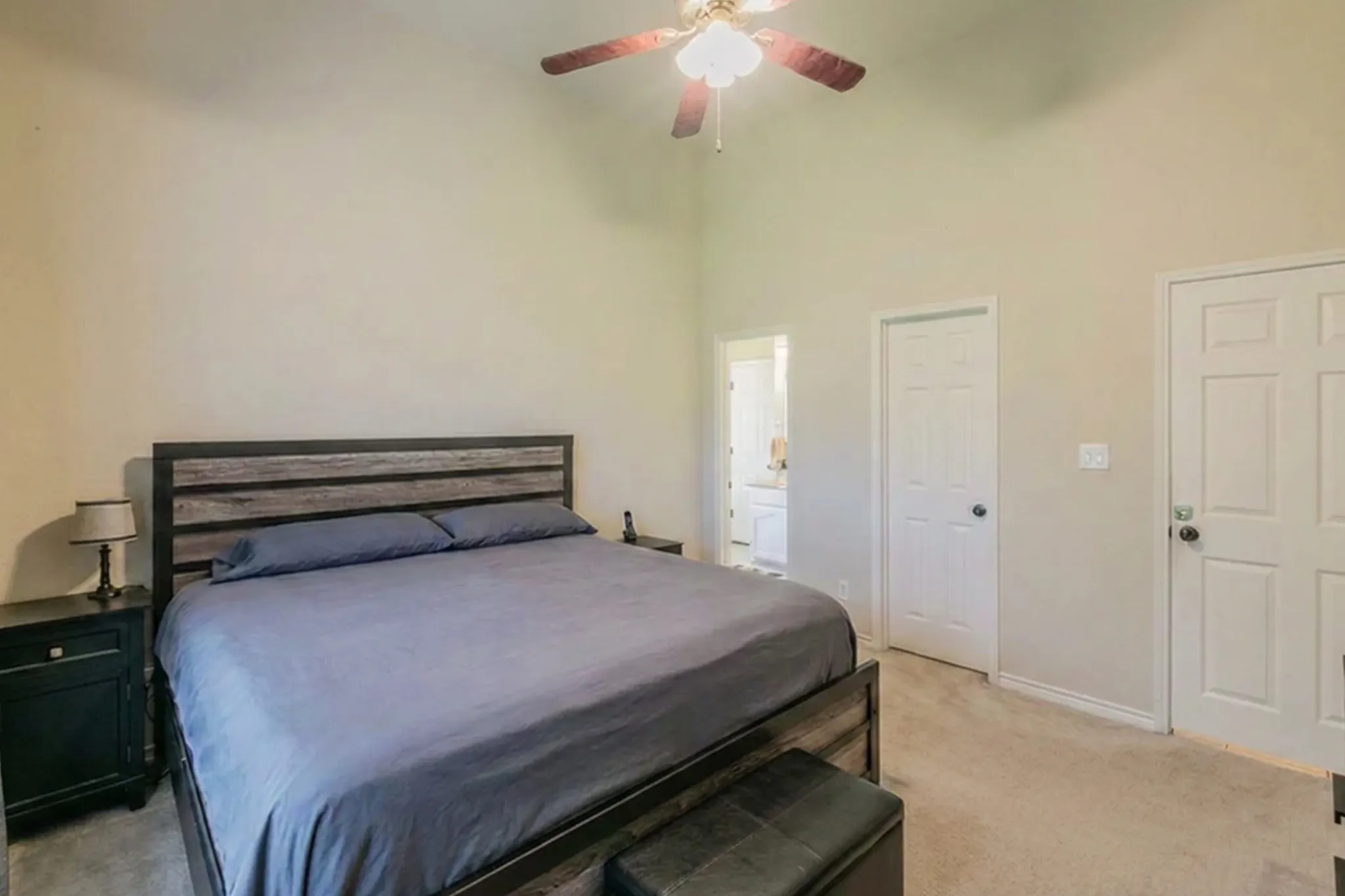 Single Family Residence For Sale in Denton County , 4722 Bayberry Street, Flower Mound, Texas 75028, 3 Bedroom, 3 Bathroom, 2 Garage spaces, 1,918 Sqft, built in 1996, mls#21282713, Real Estate Agent in Flower Mound, Homes For Sale in Denton county, Homes For Sale in Flower Mound, Realtor in Flower Mound Texas, Real Estate Brokerage Independent Realty Texas, Luminita Cordes Realtor