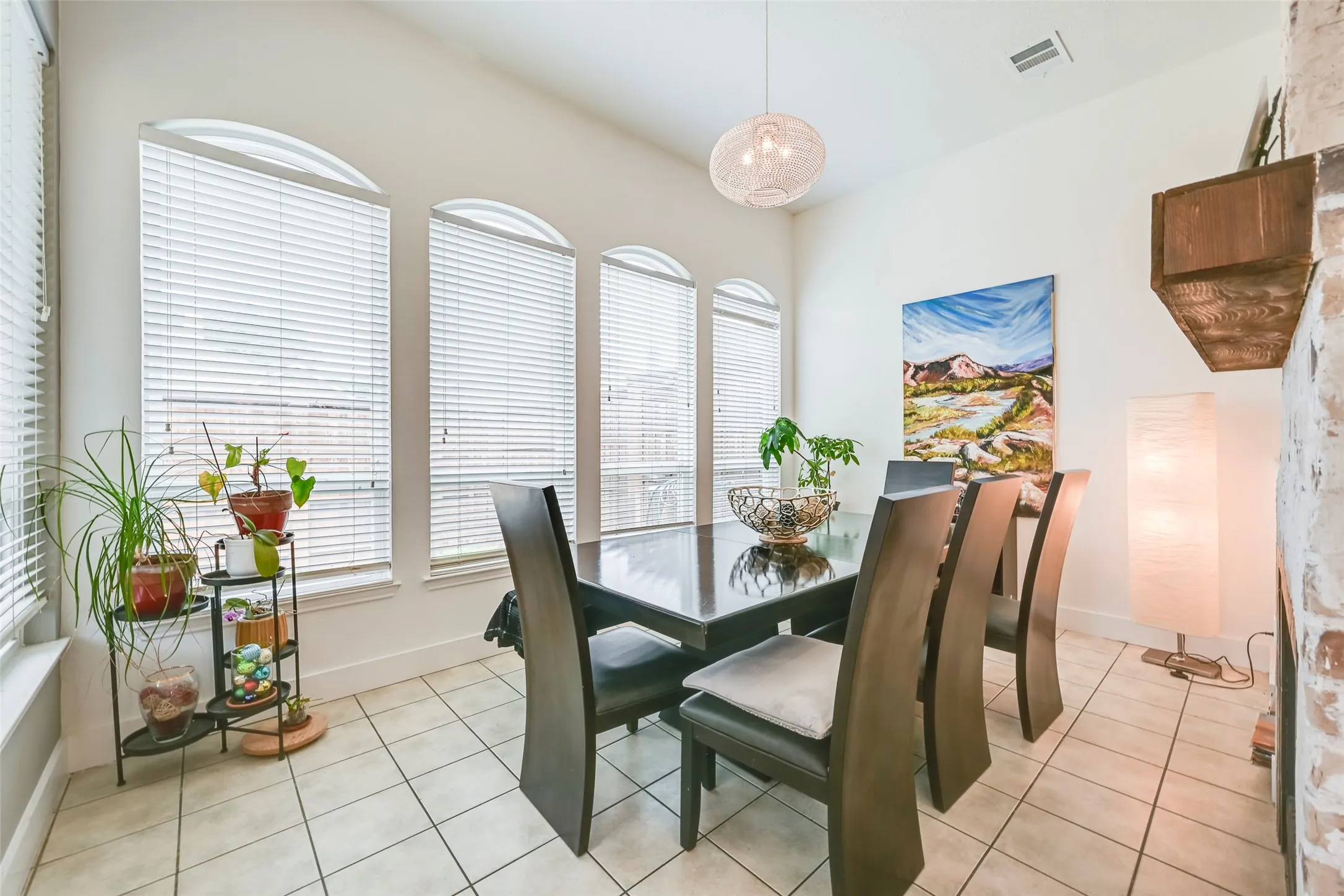 Single Family Residence For Sale in Rockwall County , 6017 Baskerville Drive, Rowlett, Texas 75087, 4 Bedroom, 3 Bathroom, 2 Garage spaces, 2,362 Sqft, built in 1996, mls#21238655, Real Estate Agent in Rowlett, Homes For Sale in Rockwall county, Homes For Sale in Rowlett, Realtor in Rowlett Texas, Real Estate Brokerage Independent Realty Texas, Luminita Cordes Realtor