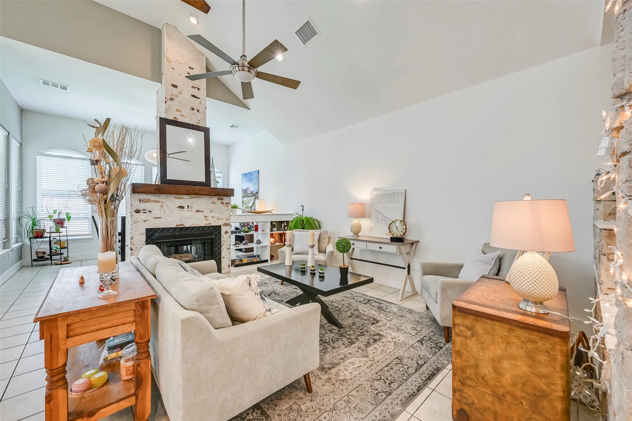 Single Family Residence For Sale in Rockwall County , 6017 Baskerville Drive, Rowlett, Texas 75087, 4 Bedroom, 3 Bathroom, 2 Garage spaces, 2,362 Sqft, built in 1996, mls#21238655, Real Estate Agent in Rowlett, Homes For Sale in Rockwall county, Homes For Sale in Rowlett, Realtor in Rowlett Texas, Real Estate Brokerage Independent Realty Texas, Luminita Cordes Realtor
