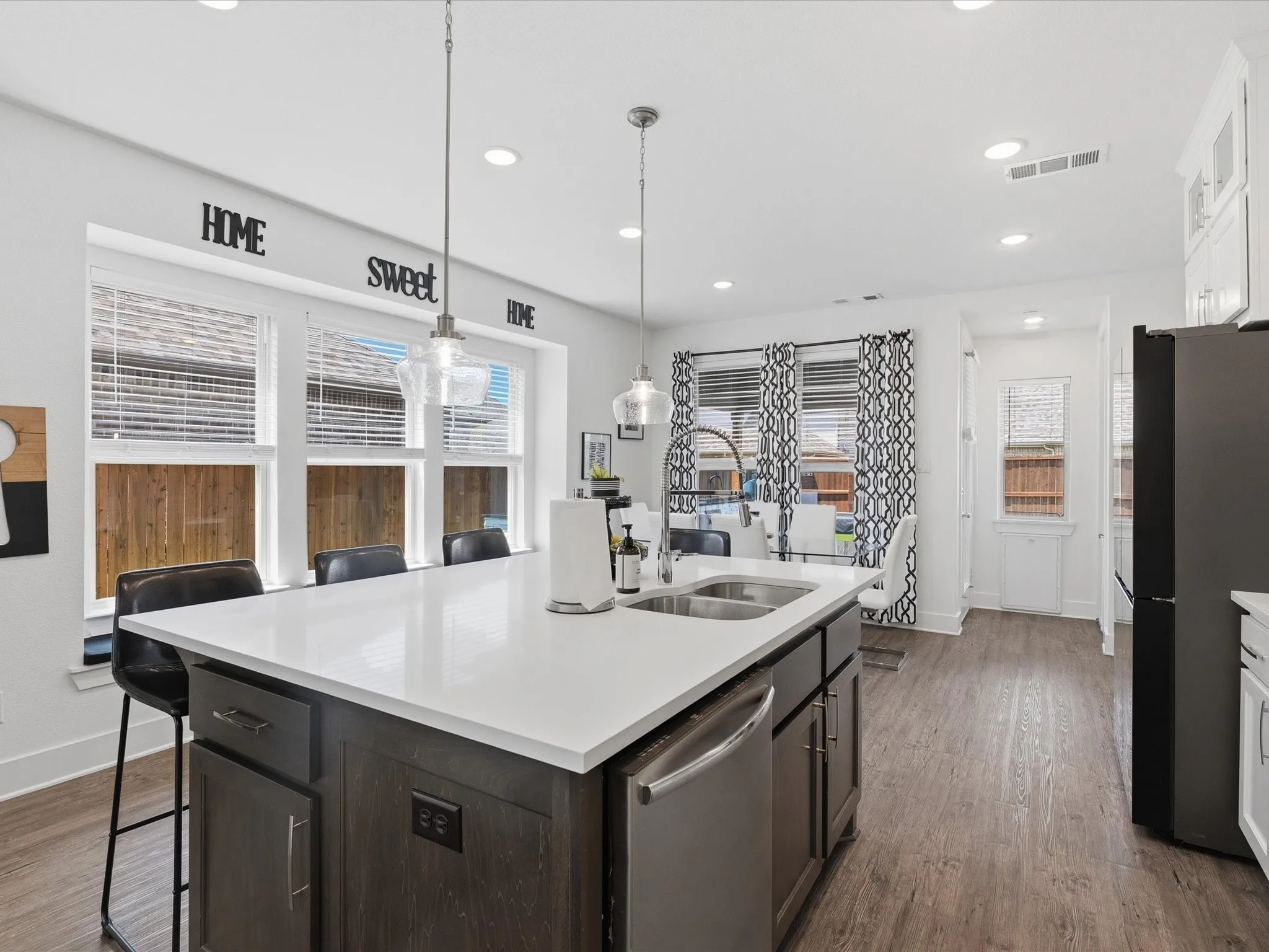 Single Family Residence For Sale in Denton County , 2013 Jumper Fields Drive, Aubrey, Texas 76227, 4 Bedroom, 3 Bathroom, 2 Garage spaces, 2,400 Sqft, built in 2022, mls#21283598, Real Estate Agent in Aubrey, Homes For Sale in Denton county, Homes For Sale in Aubrey, Realtor in Aubrey Texas, Real Estate Brokerage Independent Realty Texas, Luminita Cordes Realtor