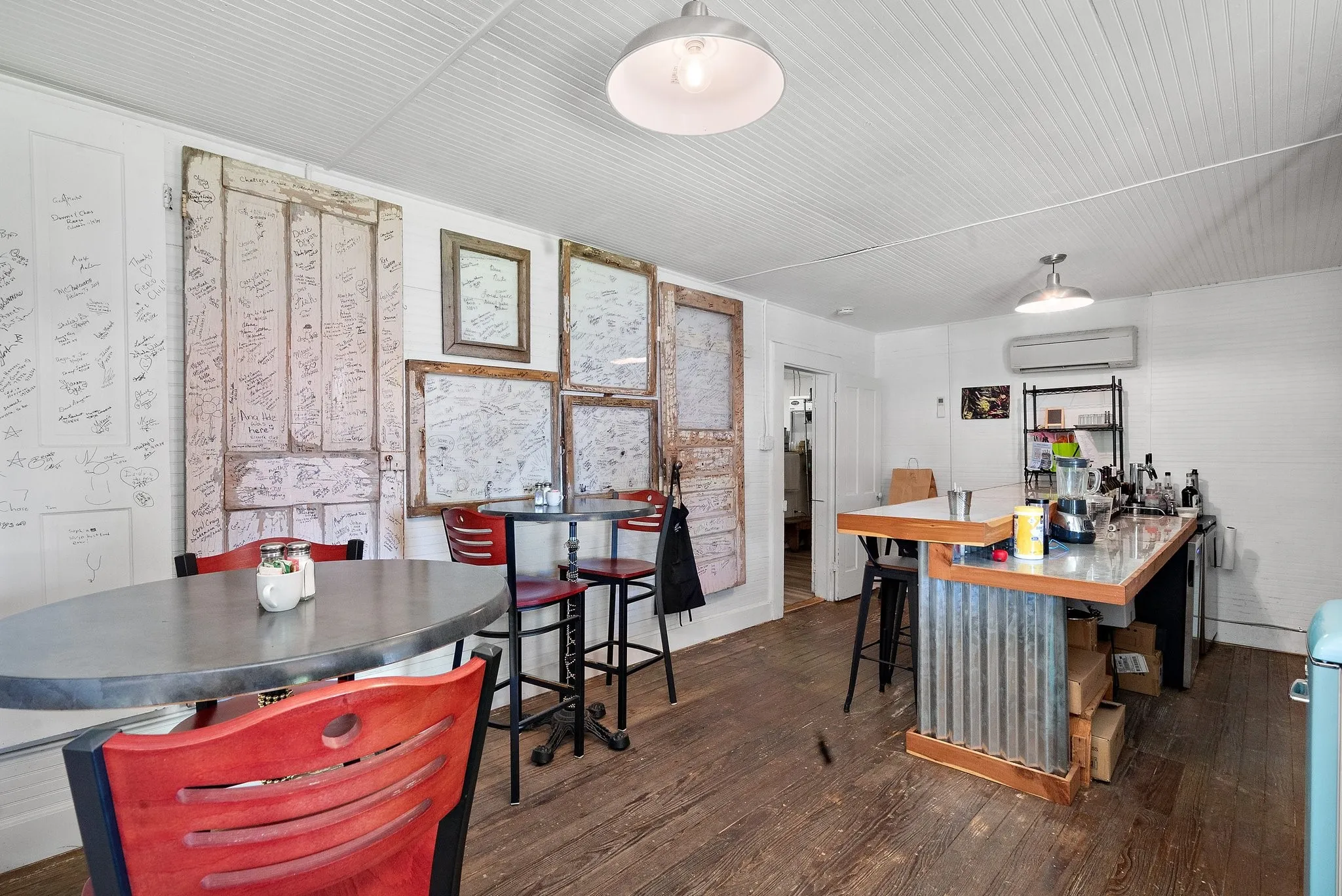 Business For Sale in Palo Pinto County , 209 S Mingus Boulevard, Mingus, Texas 76463, 0, 0, Garage spaces, 0 Sqft, built in 0, Price $515,000, mls#21283600, Real Estate Agent in Mingus, Homes For Sale in Palo Pinto county, Homes For Sale in Mingus, Realtor in Mingus Texas, Real Estate Brokerage Independent Realty Texas, Luminita Cordes Realtor