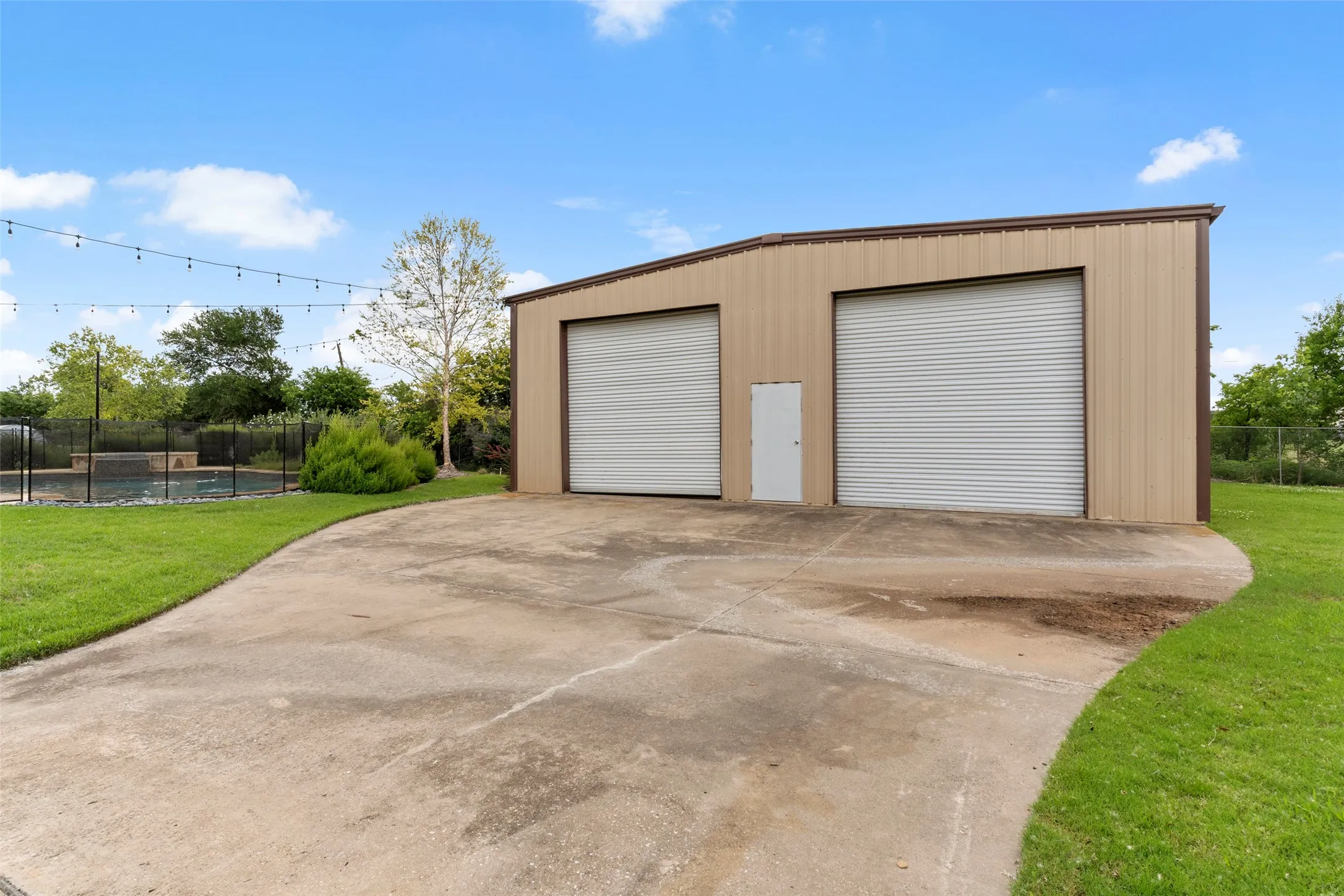 40x50 detached insulated Workshop with power
