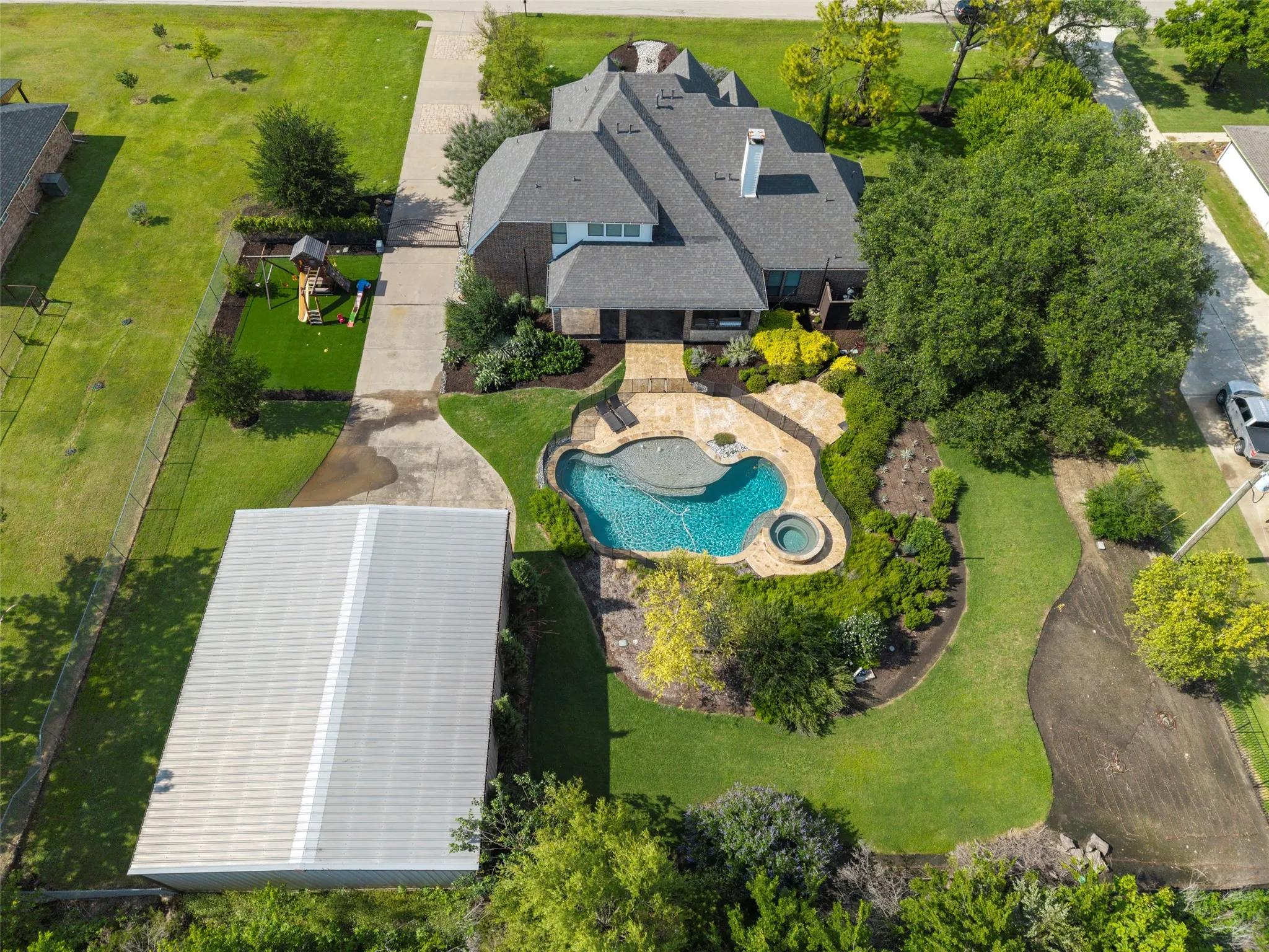 Single Family Residence For Sale in Collin County , 5402 Kara Lane, Parker, Texas 75002, 4 Bedroom, 5 Bathroom, 2 Garage spaces, 4,000 Sqft, built in 2008, mls#21281181, Real Estate Agent in Parker, Homes For Sale in Collin county, Homes For Sale in Parker, Realtor in Parker Texas, Real Estate Brokerage Independent Realty Texas, Luminita Cordes Realtor