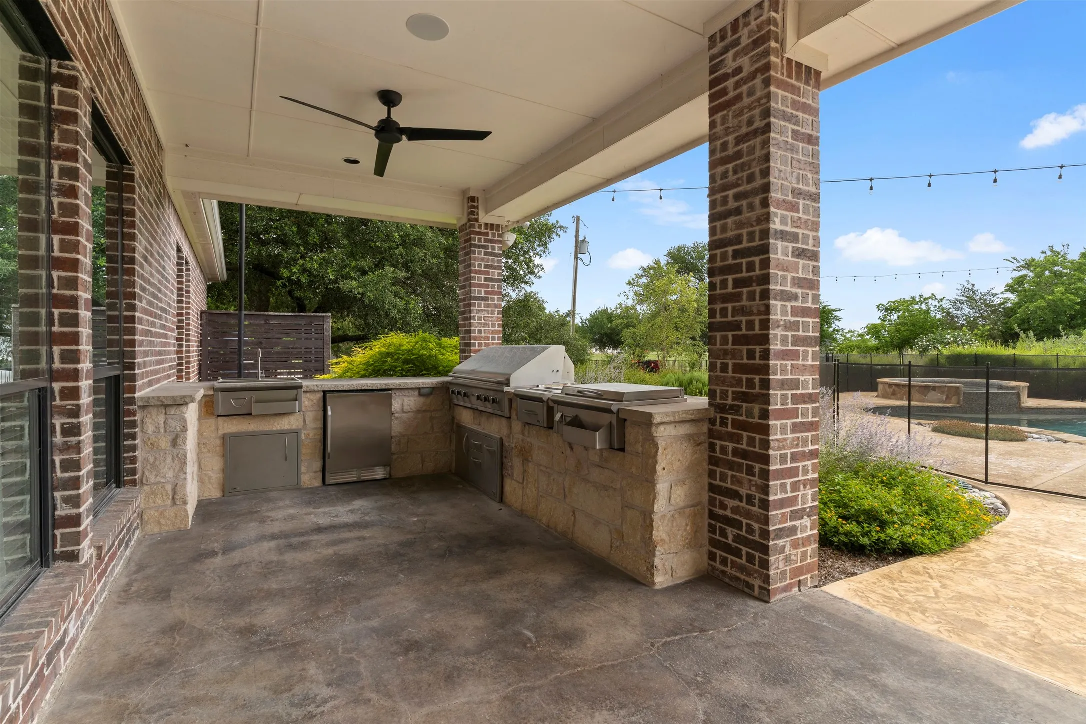 Outdoor Grill area!
