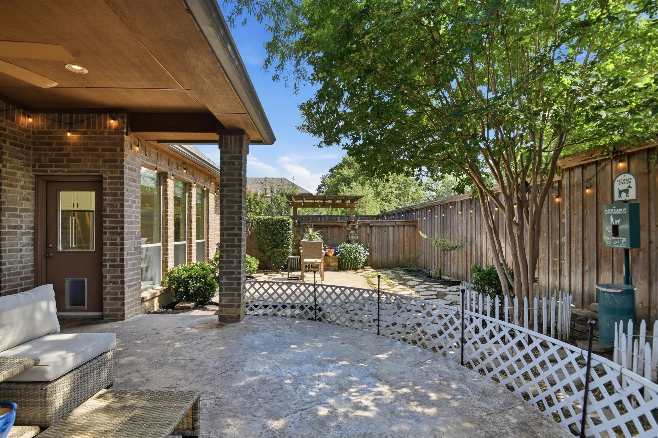Single Family Residence For Sale in Tarrant County , 4000 Felps Drive, Colleyville, Texas 76034, 3 Bedroom, 3 Bathroom, 2 Garage spaces, 2,185 Sqft, built in 2004, mls#21282472, Real Estate Agent in Colleyville, Homes For Sale in Tarrant county, Homes For Sale in Colleyville, Realtor in Colleyville Texas, Real Estate Brokerage Independent Realty Texas, Luminita Cordes Realtor