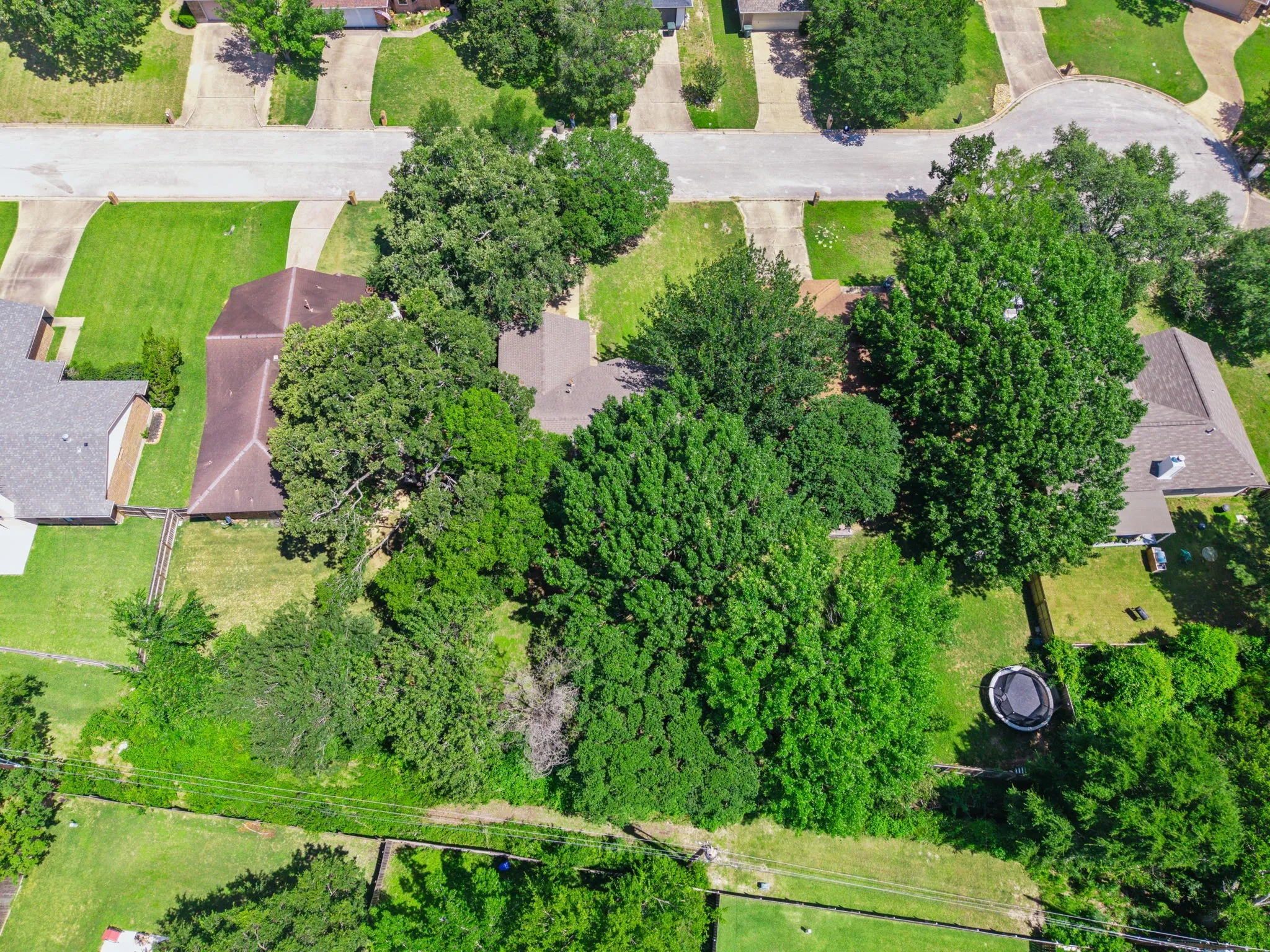Single Family Residence For Sale in Brazos County , 2007 Sandalwood Lane, Bryan, Texas 77807, 3 Bedroom, 2 Bathroom, 2 Garage spaces, 1,373 Sqft, built in 1987, mls#21283000, Real Estate Agent in Bryan, Homes For Sale in Brazos county, Homes For Sale in Bryan, Realtor in Bryan Texas, Real Estate Brokerage Independent Realty Texas, Luminita Cordes Realtor