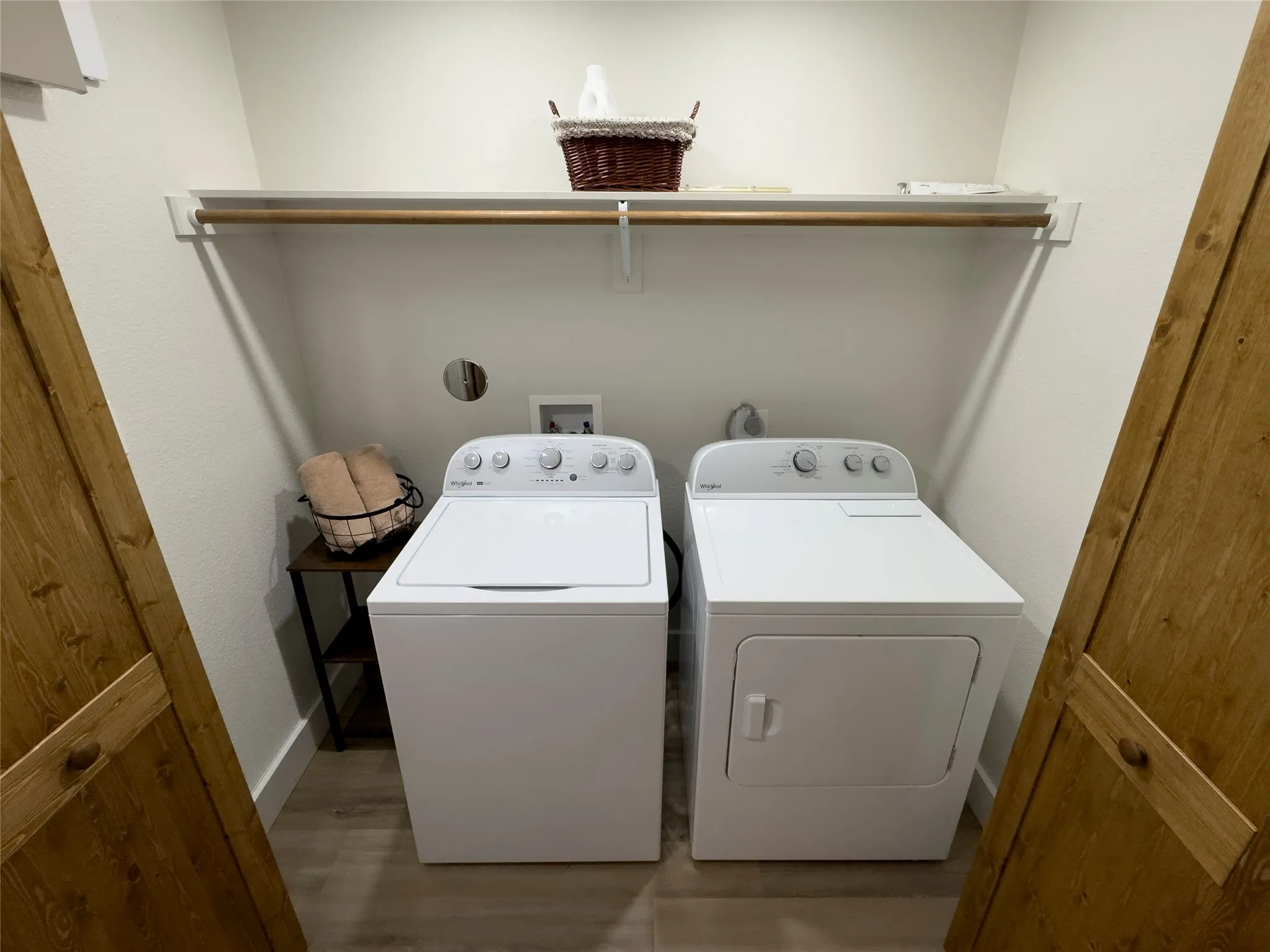 Laundry is fun again in this stylish laundry room