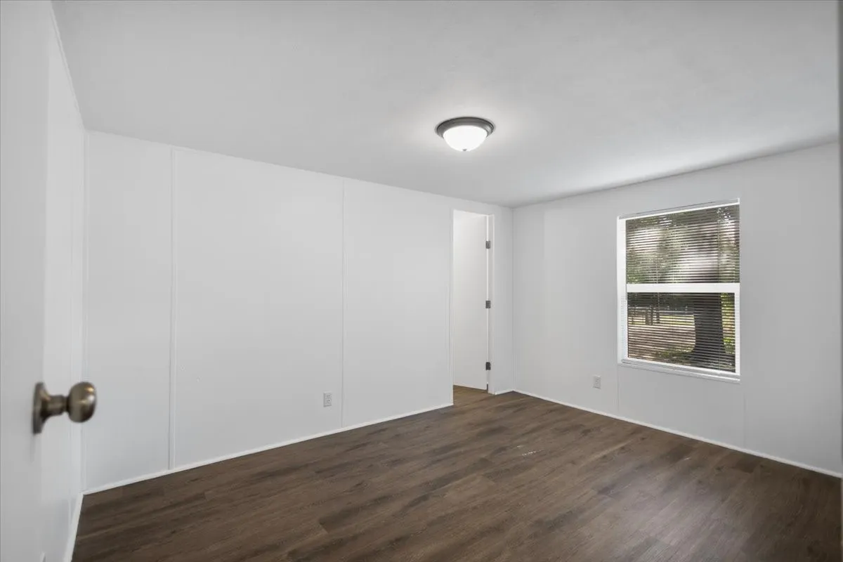 Manufactured Home For Sale in Henderson County , 118 Cedar Ridge Drive, Eustace, Texas 75124, 3 Bedroom, 2 Bathroom, Garage spaces, 1,456 Sqft, built in 2017, mls#21283619, Real Estate Agent in Eustace, Homes For Sale in Henderson county, Homes For Sale in Eustace, Realtor in Eustace Texas, Real Estate Brokerage Independent Realty Texas, Luminita Cordes Realtor