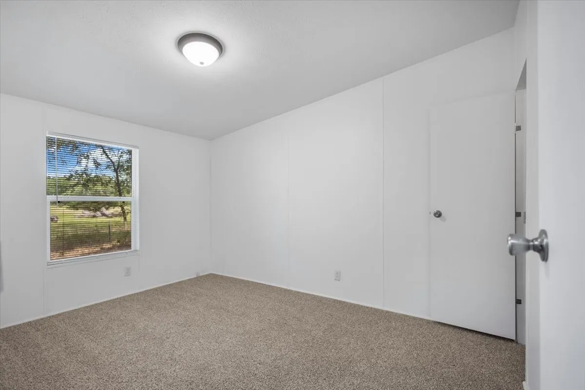 Manufactured Home For Sale in Henderson County , 118 Cedar Ridge Drive, Eustace, Texas 75124, 3 Bedroom, 2 Bathroom, Garage spaces, 1,456 Sqft, built in 2017, mls#21283619, Real Estate Agent in Eustace, Homes For Sale in Henderson county, Homes For Sale in Eustace, Realtor in Eustace Texas, Real Estate Brokerage Independent Realty Texas, Luminita Cordes Realtor