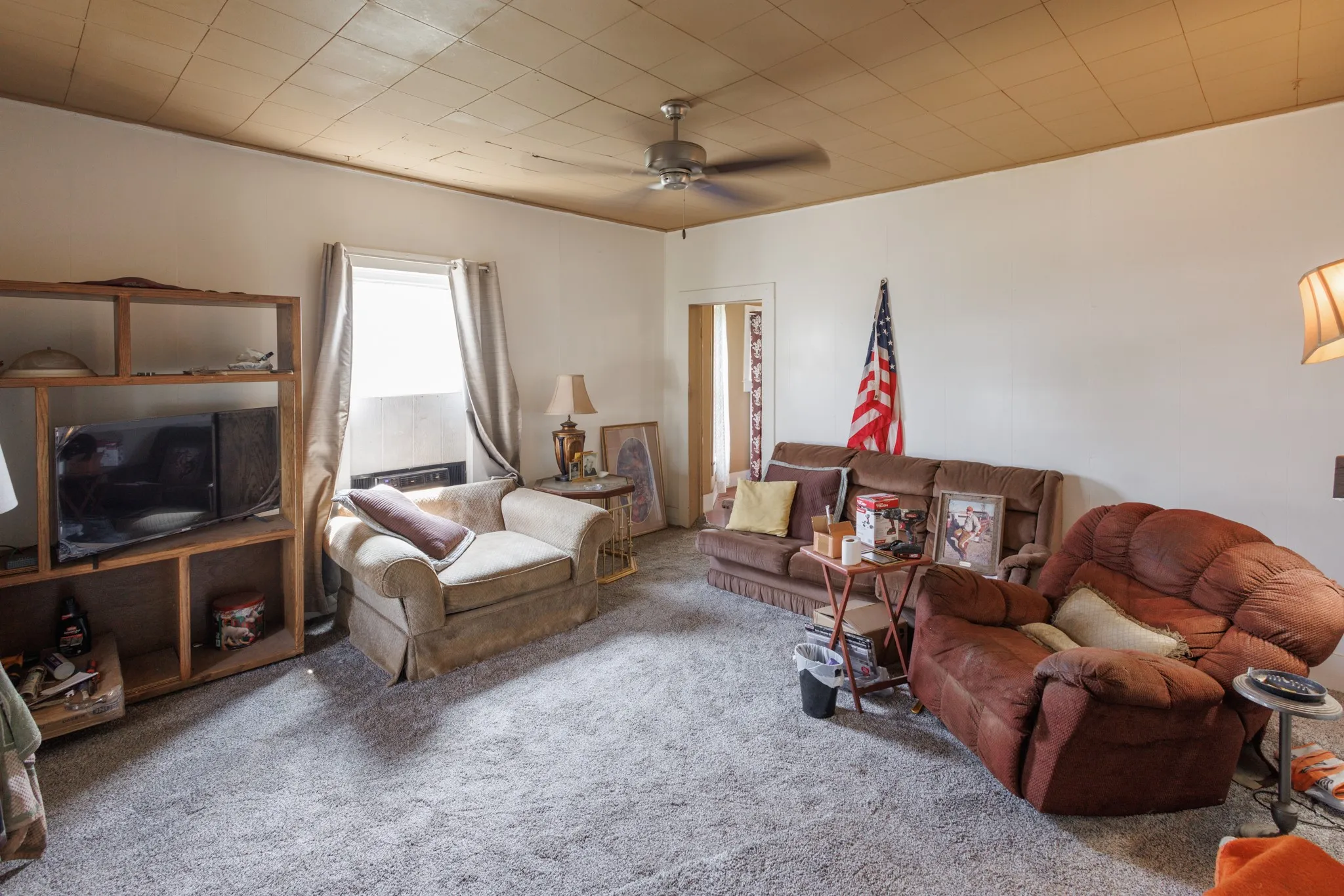 Single Family Residence For Sale in Nolan County , 2202 Chester Street, Sweetwater, Texas 79556, 2 Bedrooms, 1 Bathroom, Garage spaces, 1,280 Sqft, built in 1935, Price $75,000, mls#21276385, Real Estate Agent in Sweetwater, Homes For Sale in Nolan county, Homes For Sale in Sweetwater, Realtor in Sweetwater Texas, Real Estate Brokerage Independent Realty Texas, Luminita Cordes Realtor