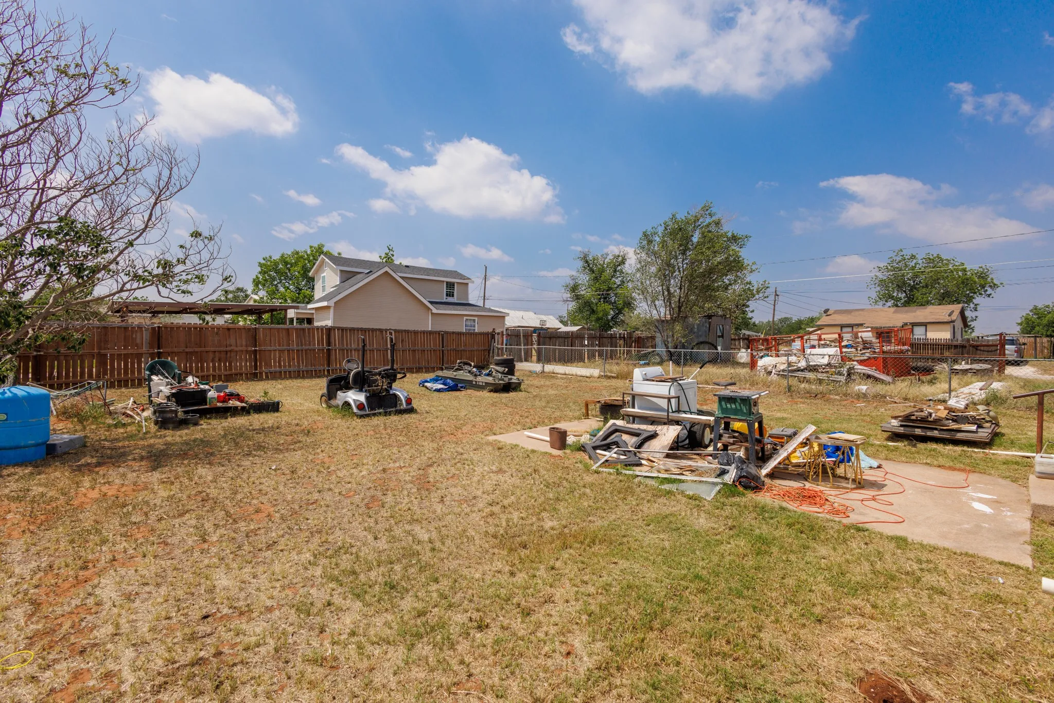 Single Family Residence For Sale in Nolan County , 2202 Chester Street, Sweetwater, Texas 79556, 2 Bedrooms, 1 Bathroom, Garage spaces, 1,280 Sqft, built in 1935, Price $75,000, mls#21276385, Real Estate Agent in Sweetwater, Homes For Sale in Nolan county, Homes For Sale in Sweetwater, Realtor in Sweetwater Texas, Real Estate Brokerage Independent Realty Texas, Luminita Cordes Realtor