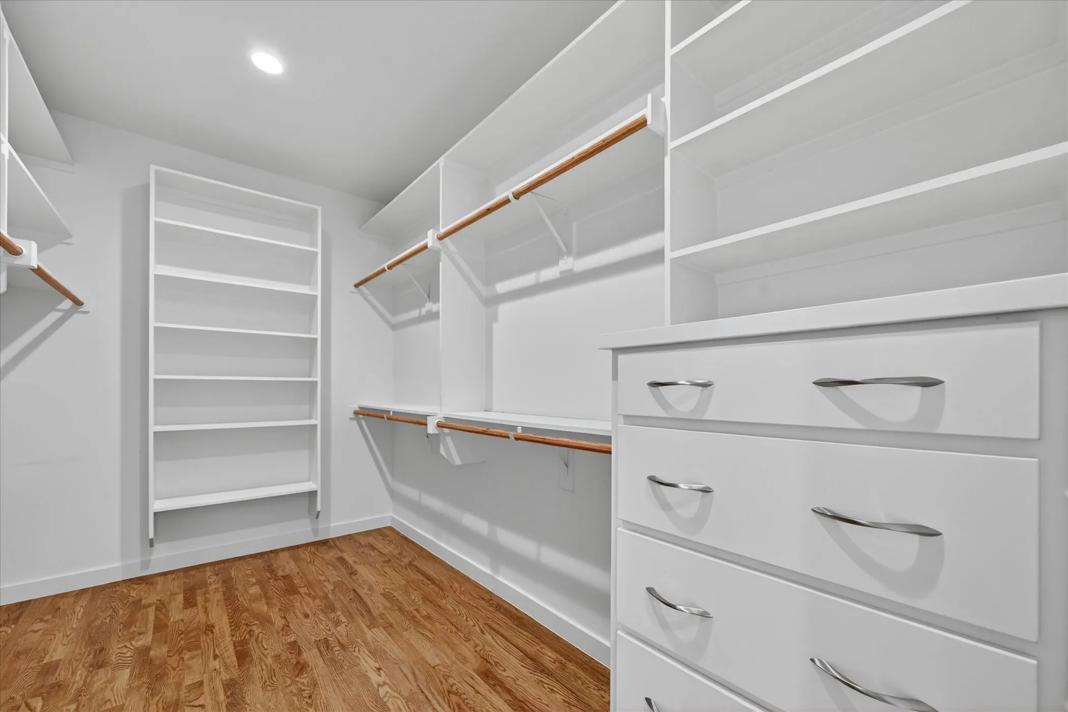 Bountiful closets in Primary Bath area